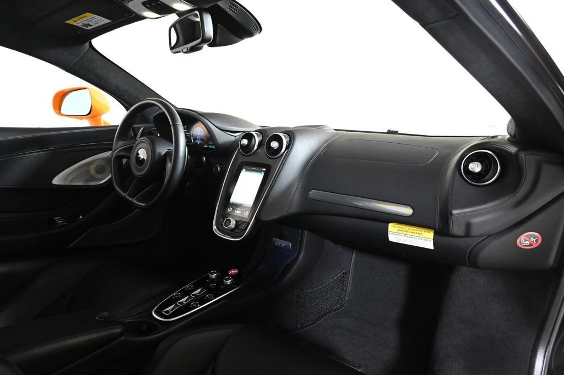 mph015_2027401900_used_2023_mclaren_gt_base_11350_22957320_15_1024_198cf02590