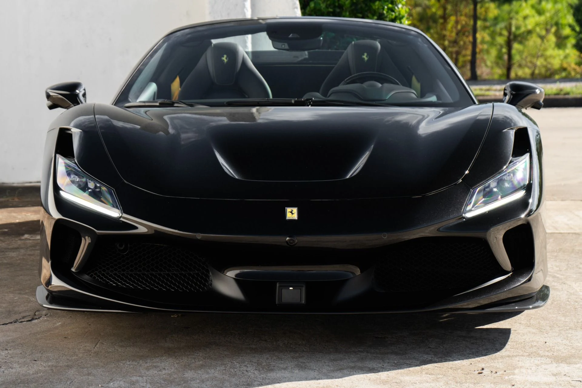 mph015_2029391177_Used_2022_Ferrari_F8_Spider_1791584435_6a5a9894cd