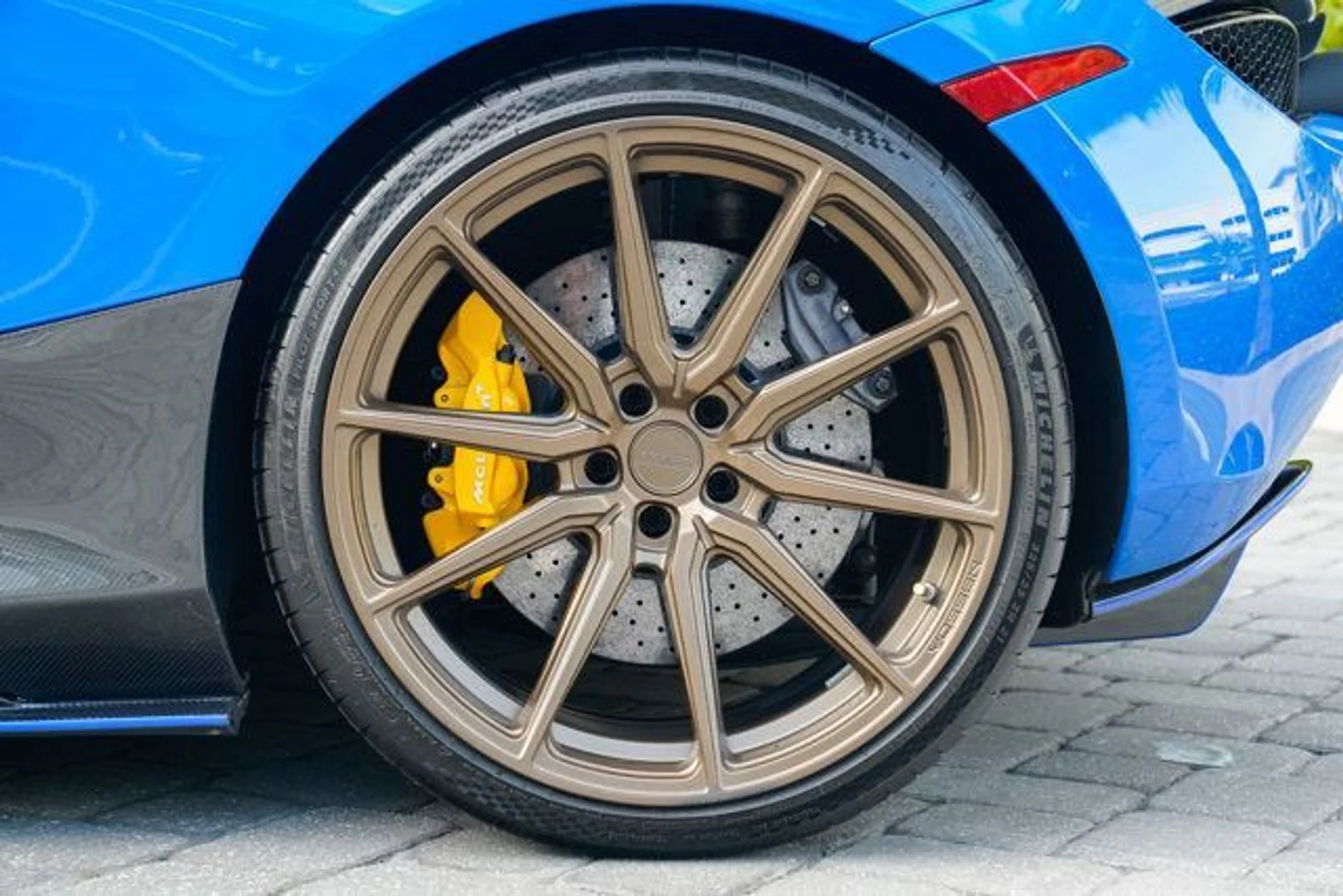 mph015_203068264_22942328_16_640_c6ce264272