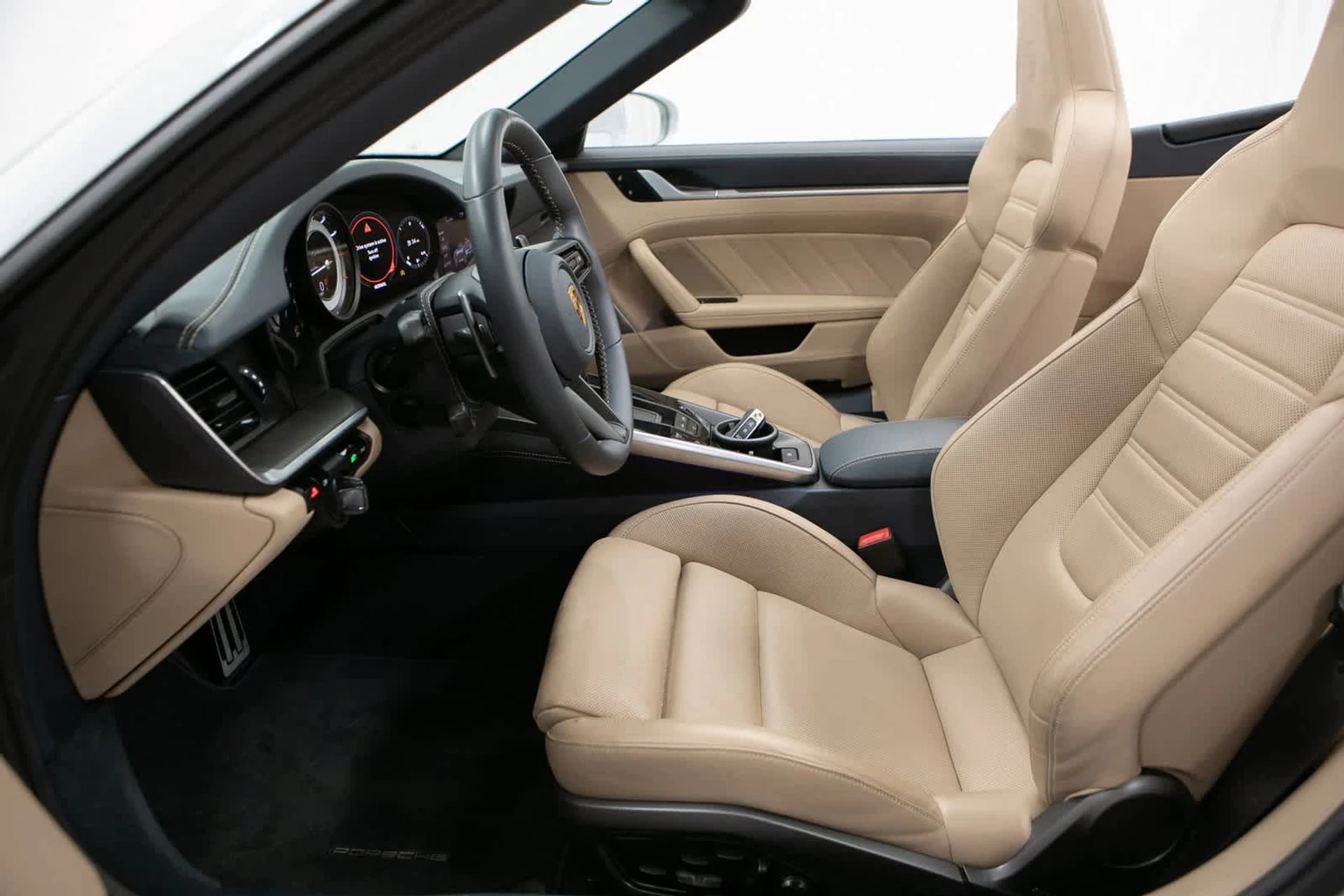 mph015_2033463215_0025e1bf86e56f50c26c74fb3f83e51dx_d8c948e009