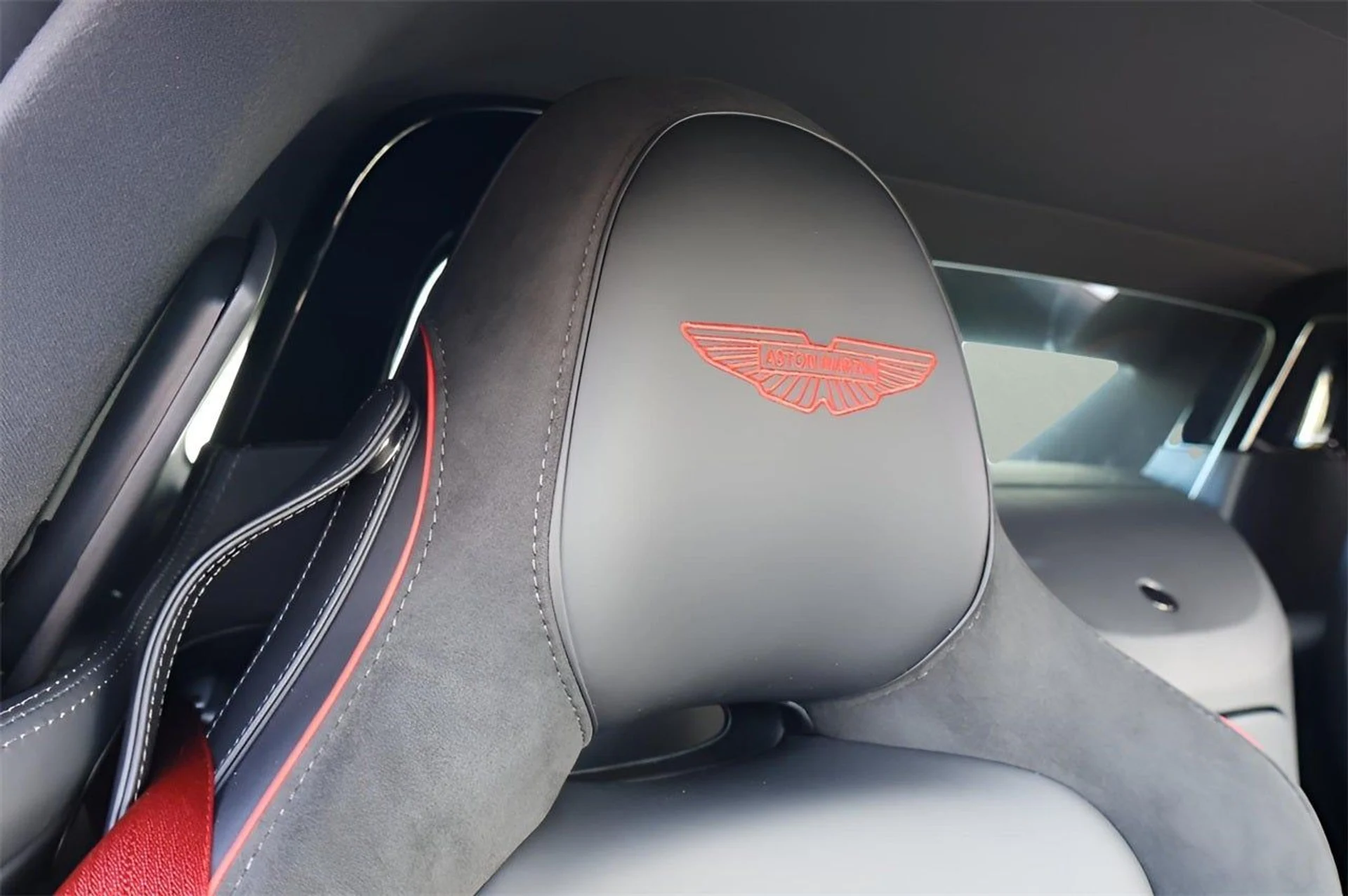 mph015_2033947231_16_ba9dbbf8d0