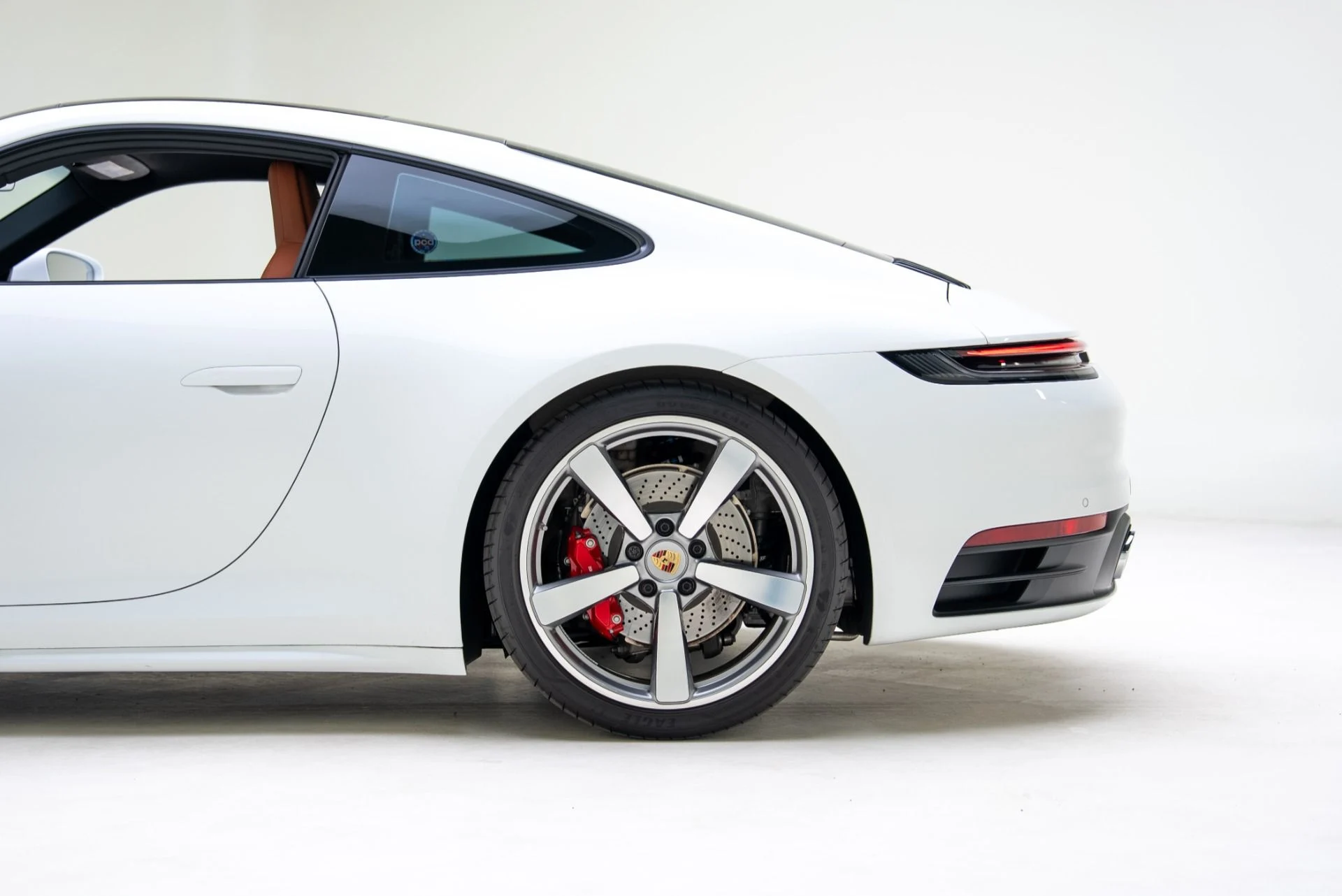 mph015_2039533992_Used_2024_Porsche_911_Carrera_4_S_1768935320_82adeeed58