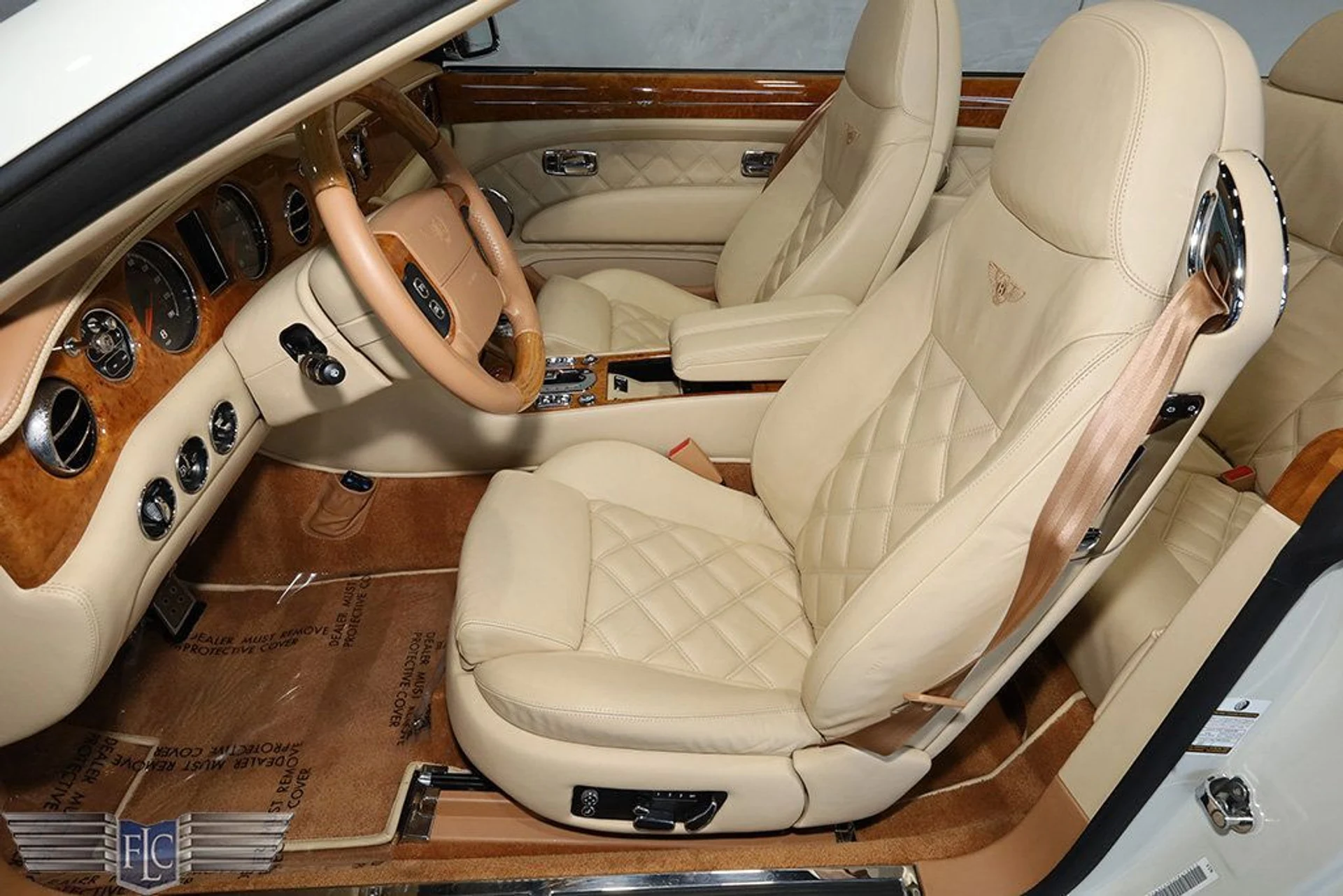 mph015_2041398222_used_2010_bentley_azure_tconvertible_9689_22574902_16_1024_7533c01397
