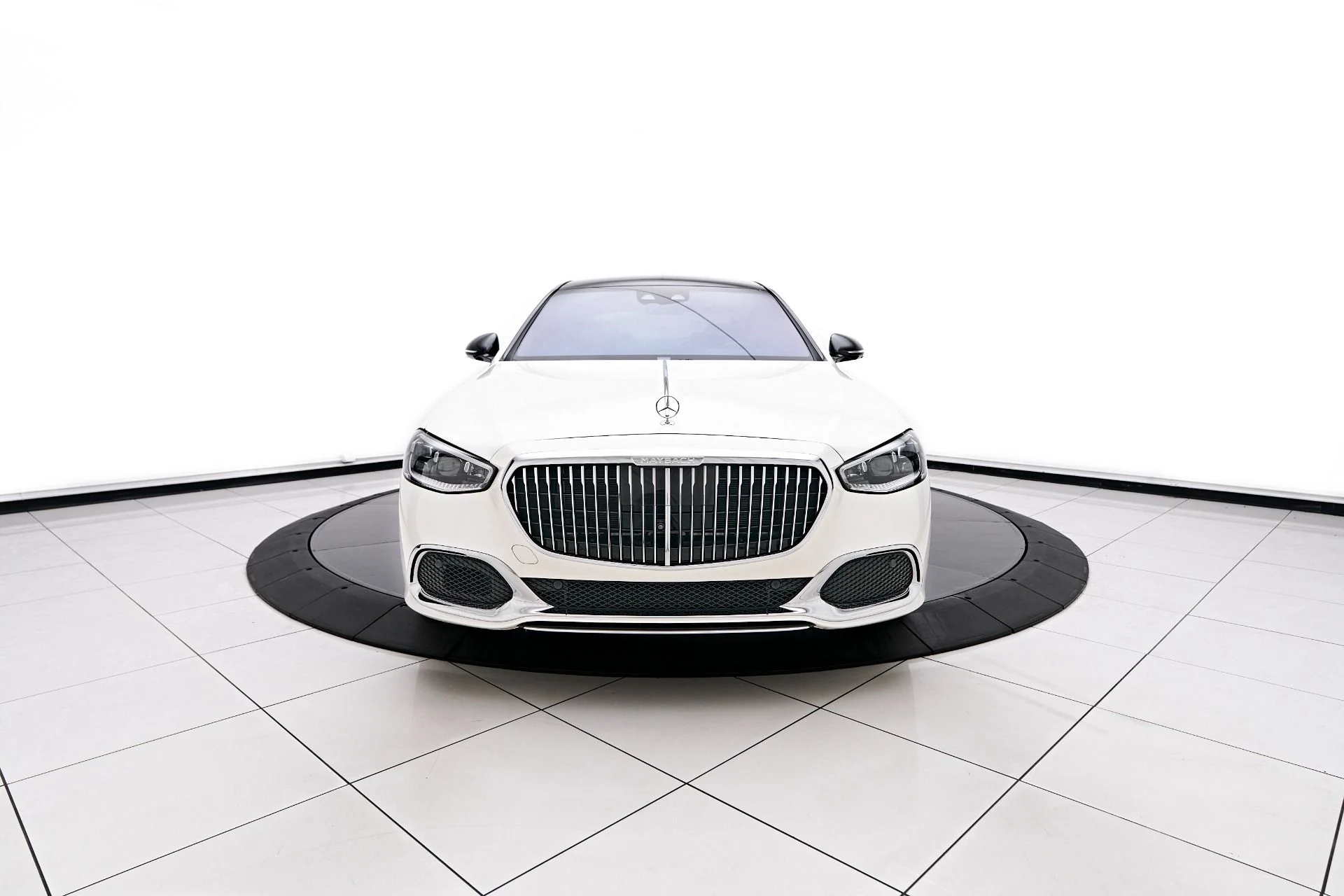 mph015_204972703_Used_2022_Mercedes_Benz_S_Class_Maybach_S_580_1756343345_4ae550ba5d
