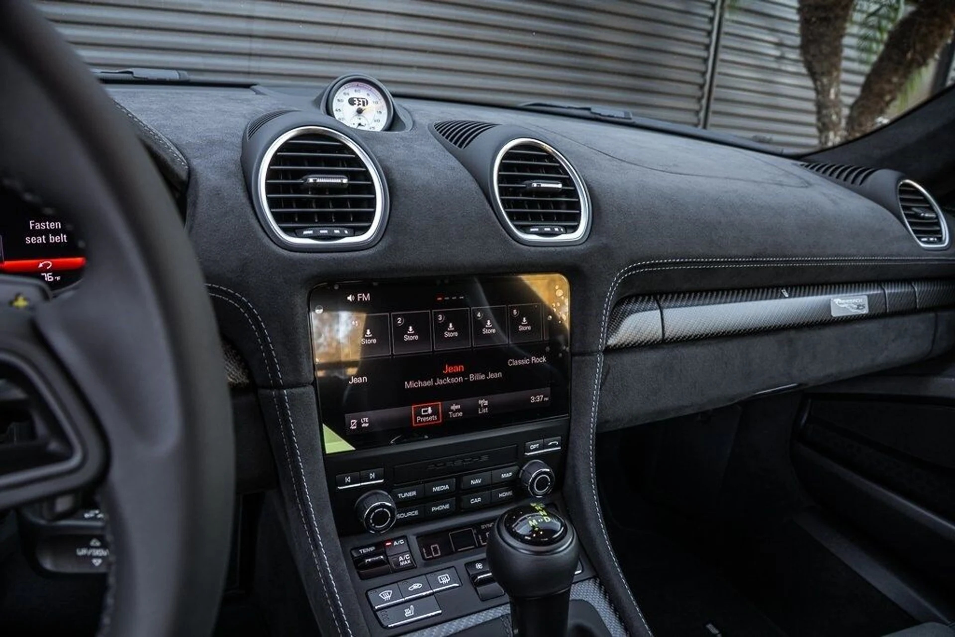 mph015_2052952456_a1035f56f9270284b0471633dc6a6140x_4ab242feb0