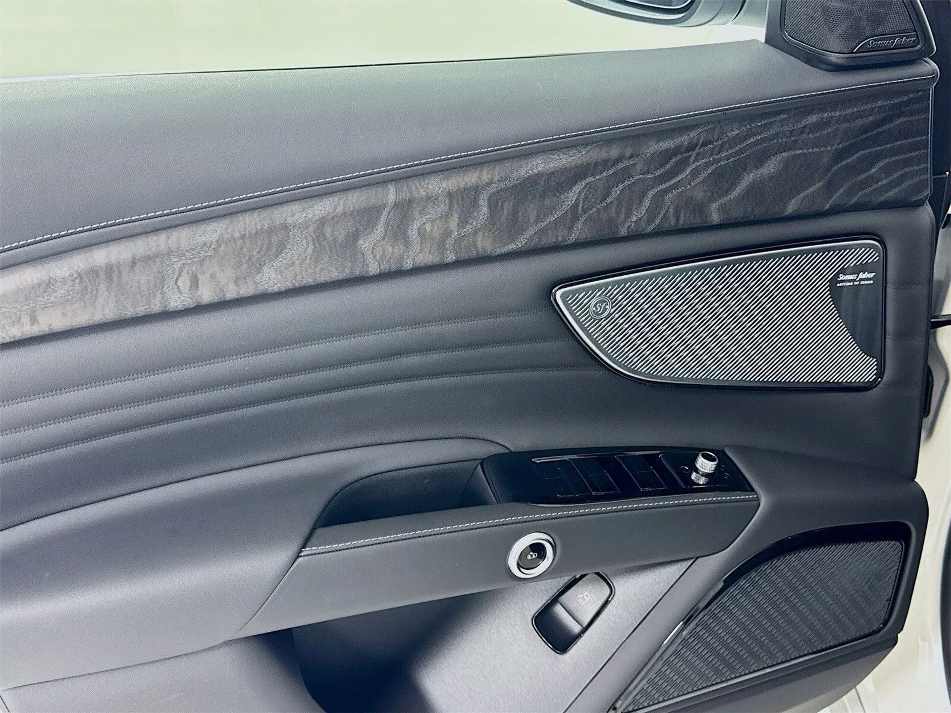 mph015_2054209877_5f81aca58f58f40b277ee36e07b2f53ax_000e558181