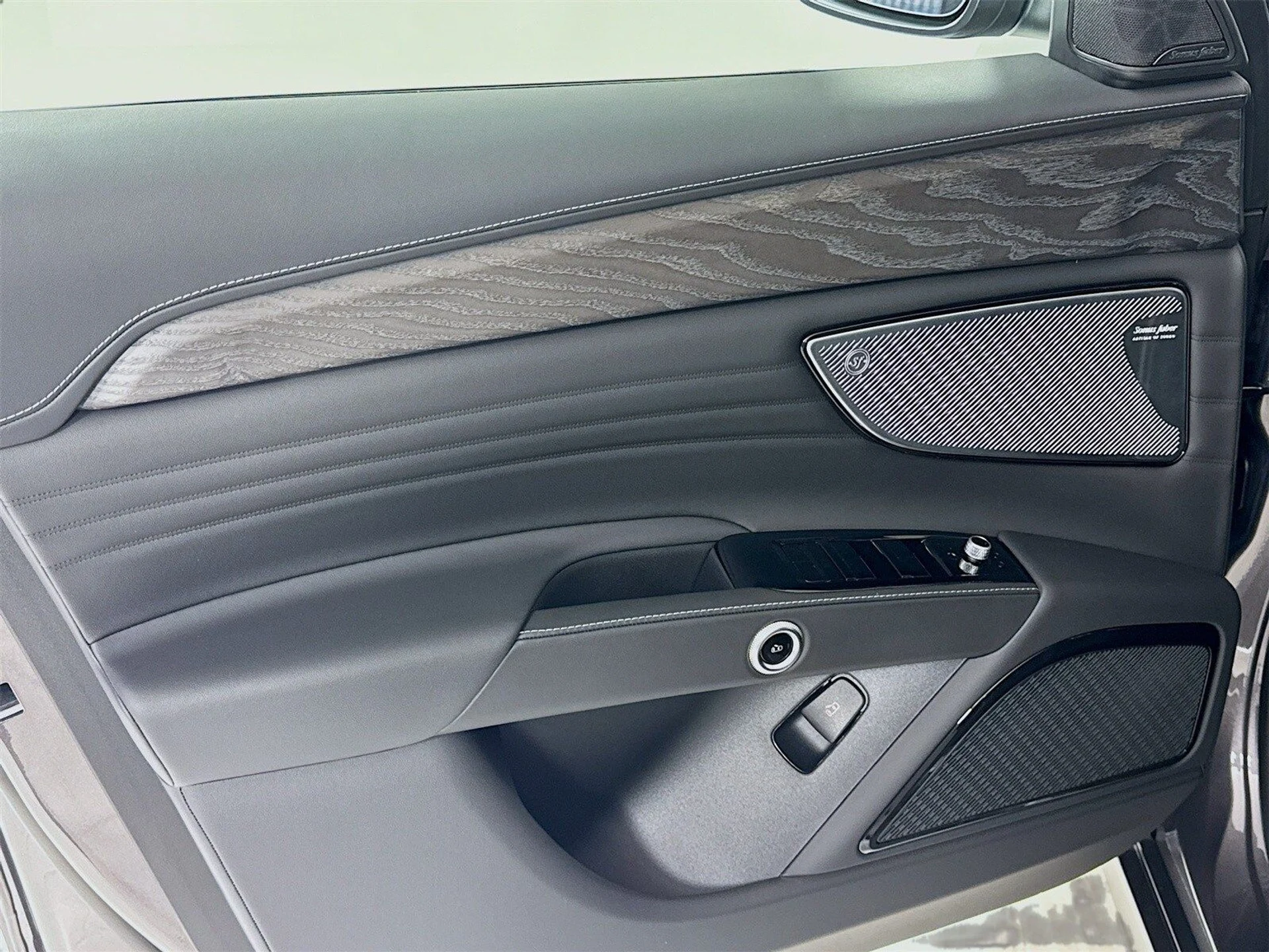 mph015_2055700088_0be946ff8abea0af1a6059da97c8f1e3x_78f227b461