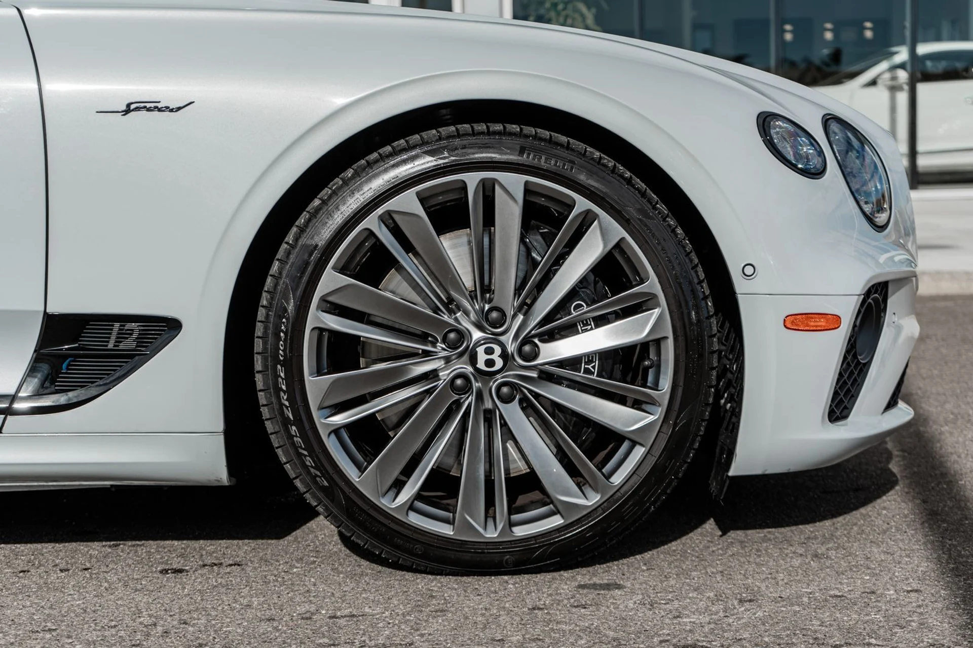 mph015_206446378_ba8e8ad3_0f28_4eef_88cc_540373ea3711_fbff77f8c1