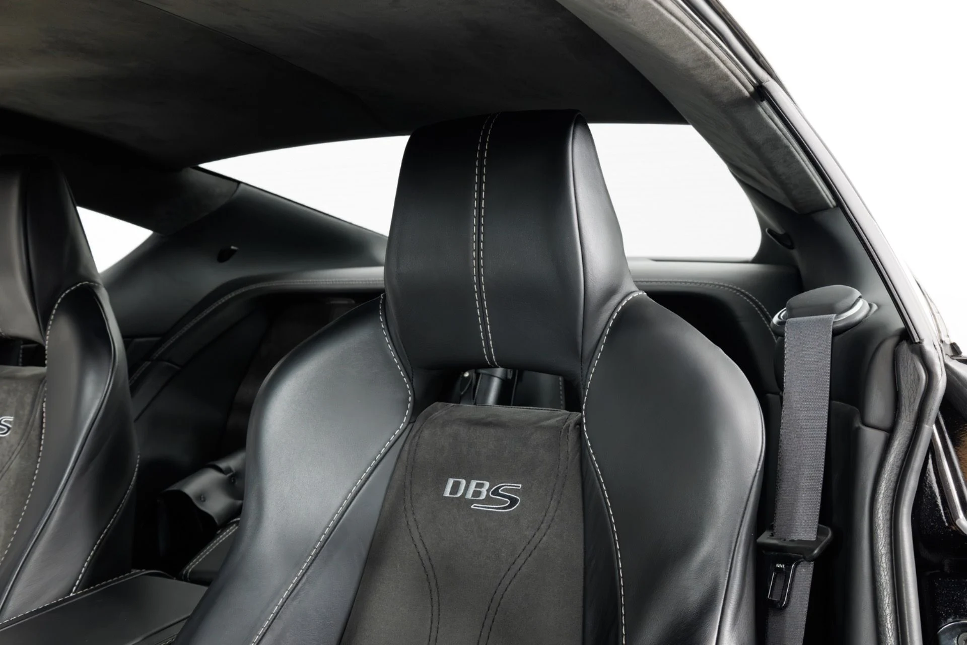 mph015_2065590571_Used_2009_Aston_Martin_DBS_V12_Manual_1785525189_db071affb7