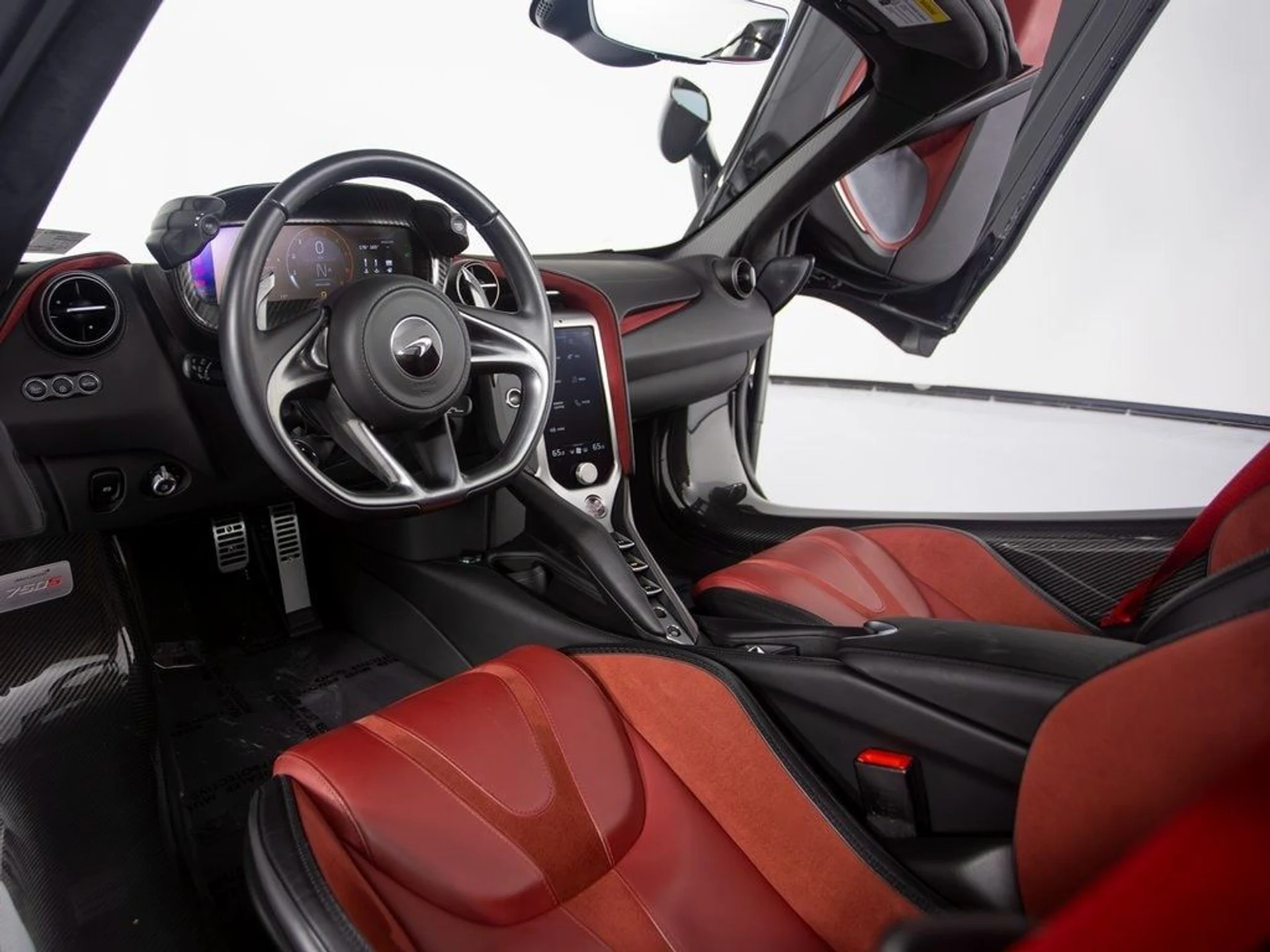 mph015_206693301_313d75270e4c90f6d54641f3354767c4x_0db88e2dcb