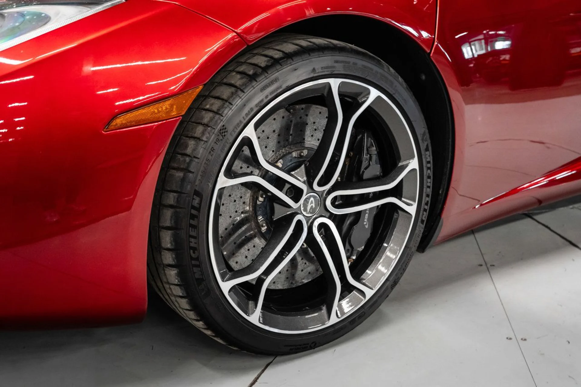 mph015_2069679465_mclaren_mp4_12c_2014_5309b7eec7