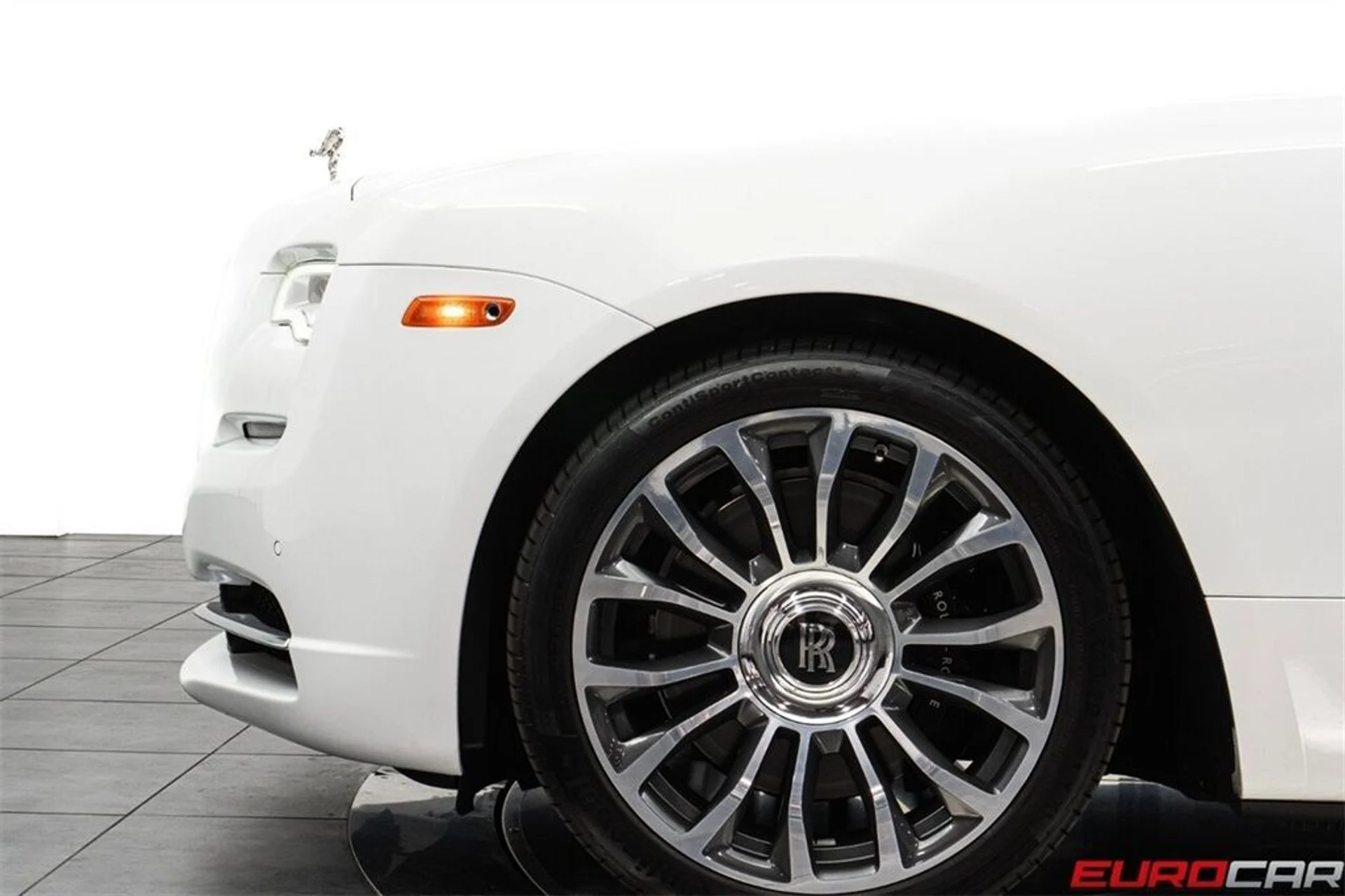 mph015_2071371243_image_16_d21d8c463f