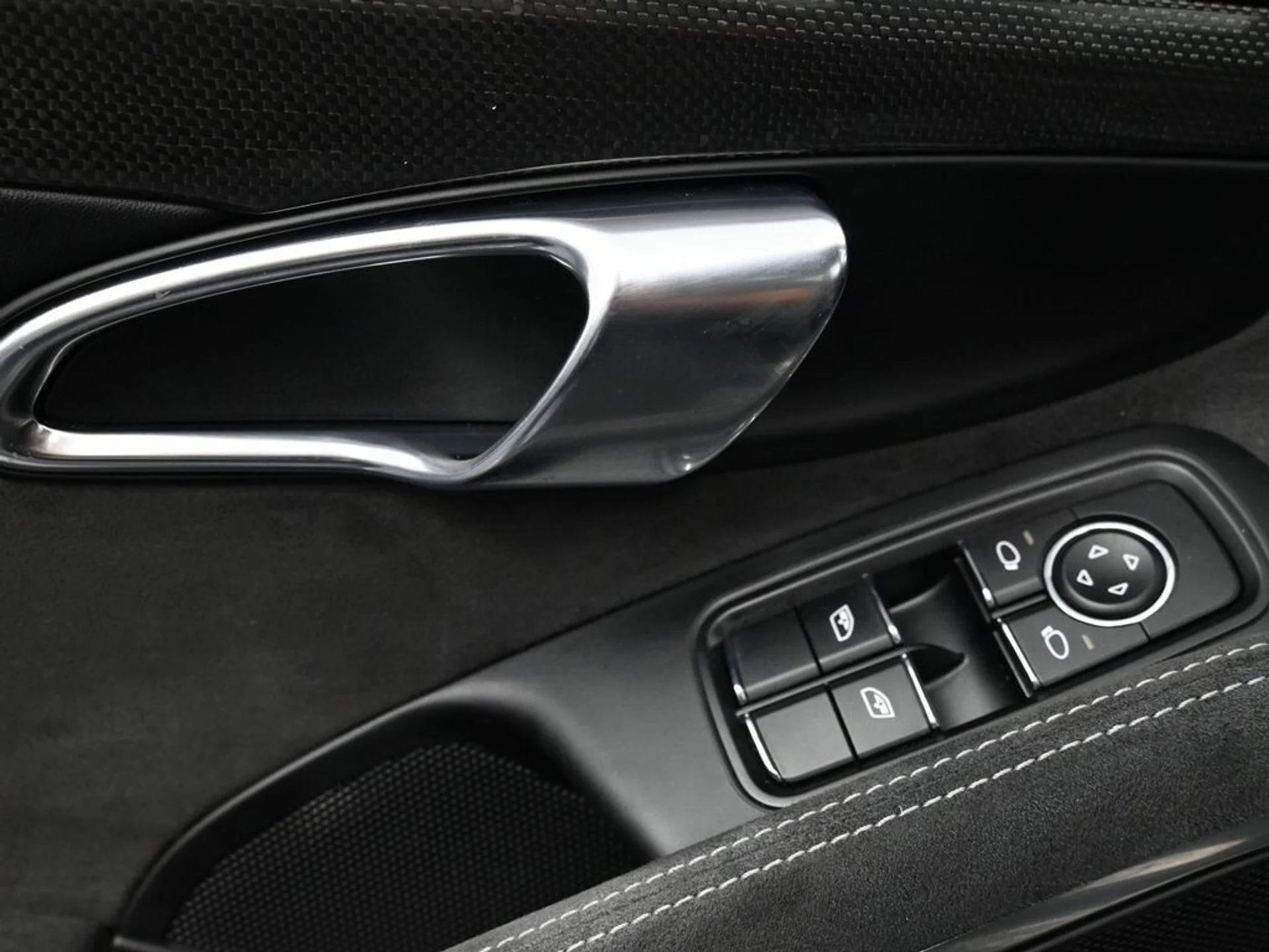 mph015_2081663282_a4b49be5c3d3a84e03f91b30c9573459x_e316cc81d8