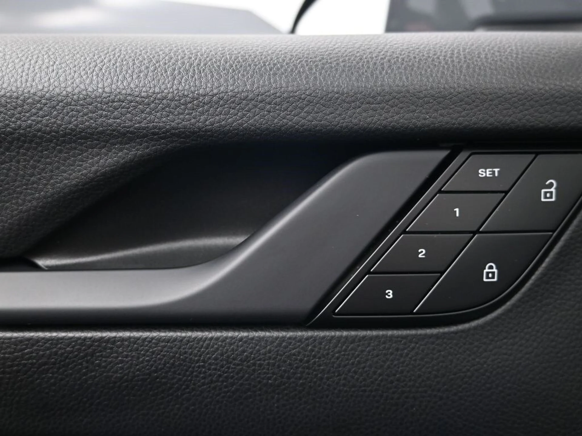 mph015_2086741070_29c89730a0bb70c25ced85bf29655140x_afd28b7659