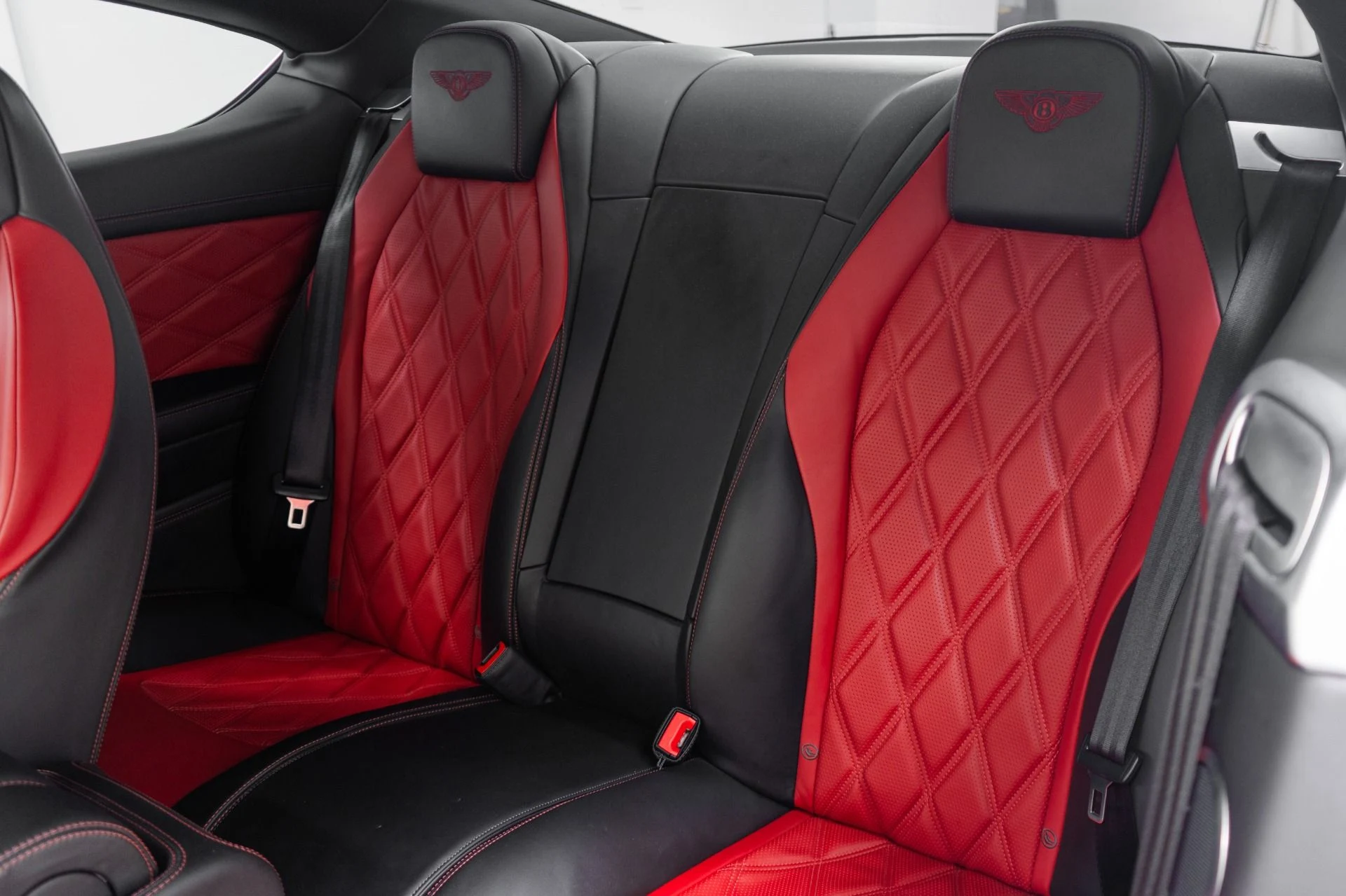 mph015_2089743190_Used_2015_Bentley_Continental_GT_V8_S_Mulliner_Driving_Specification_Two_Tone_Interior_1776277845_e96db680f2