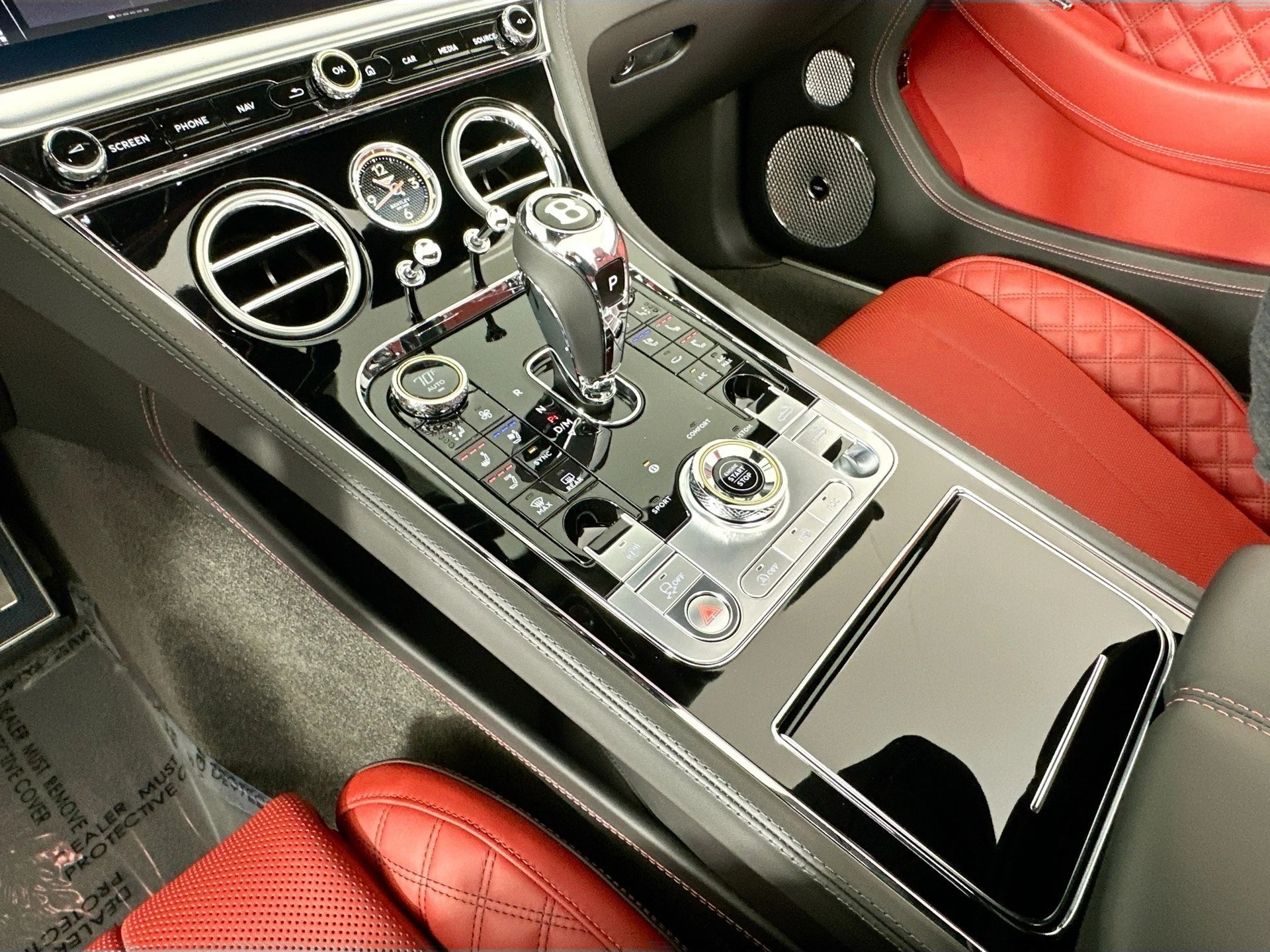 mph015_209134351_16_f12d2e6663