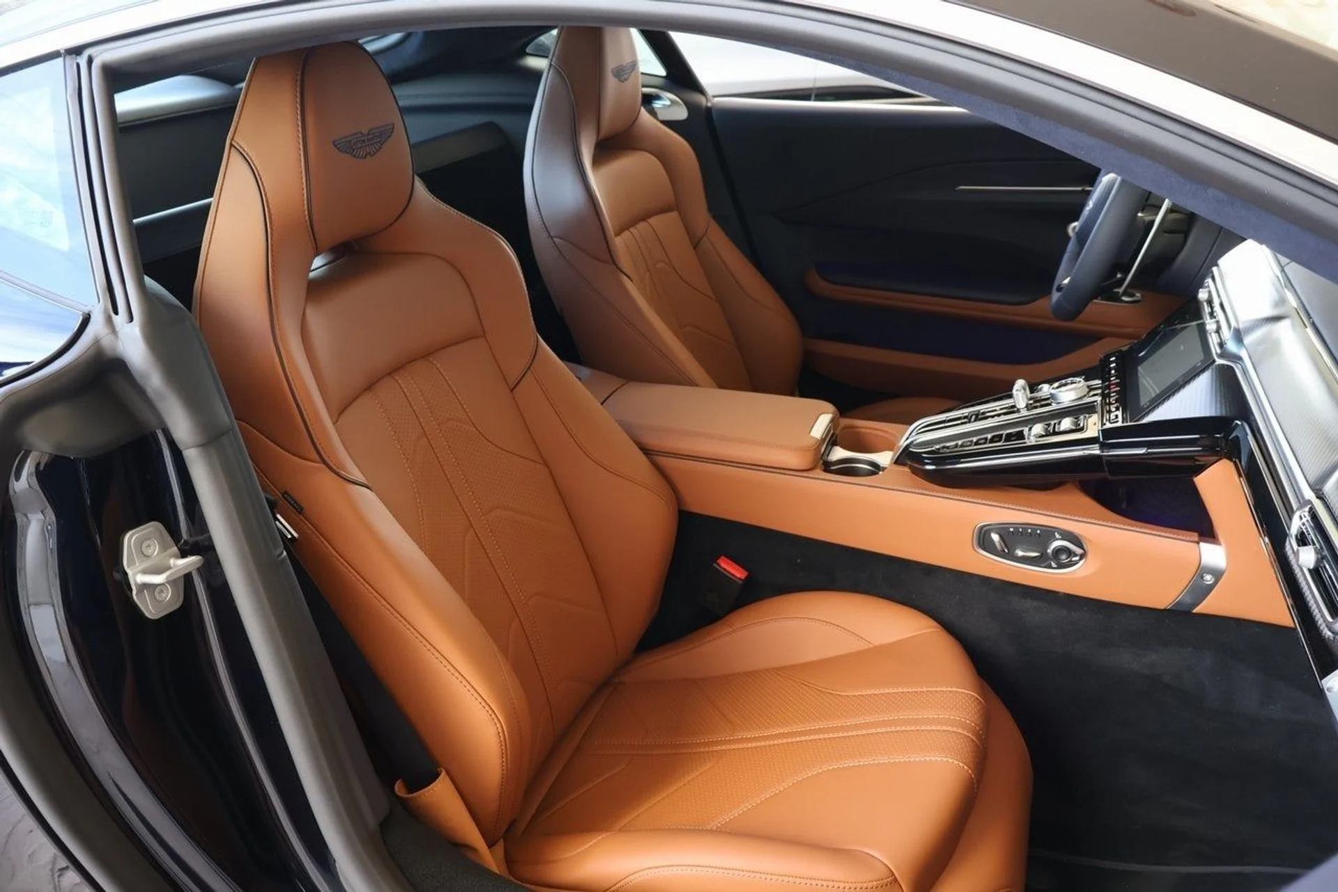 mph015_209445905_16_48e90da74e