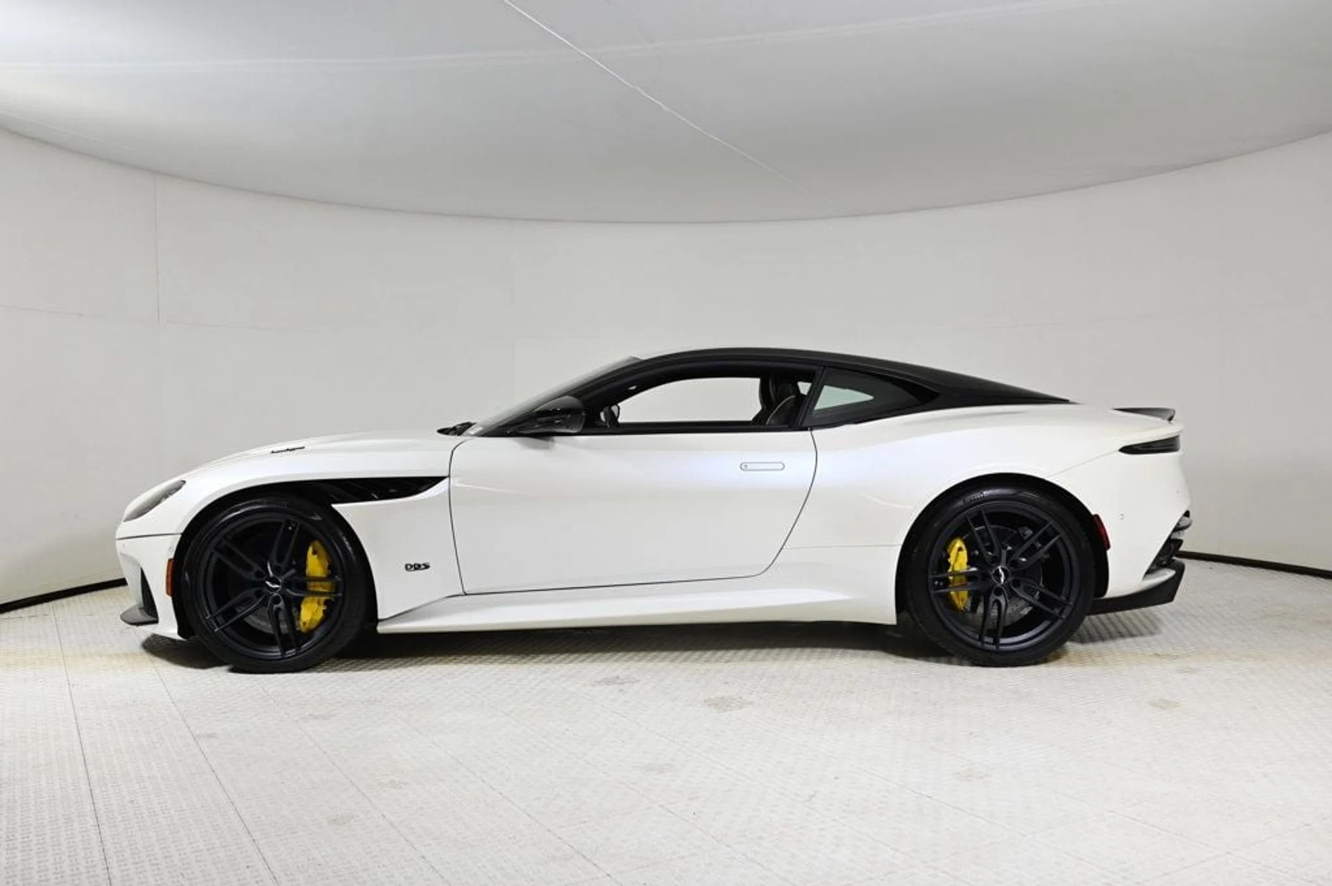 mph015_2096434248_used_2021_aston_martin_dbs_superleggera_11350_22941074_15_1024_47ad2962d6