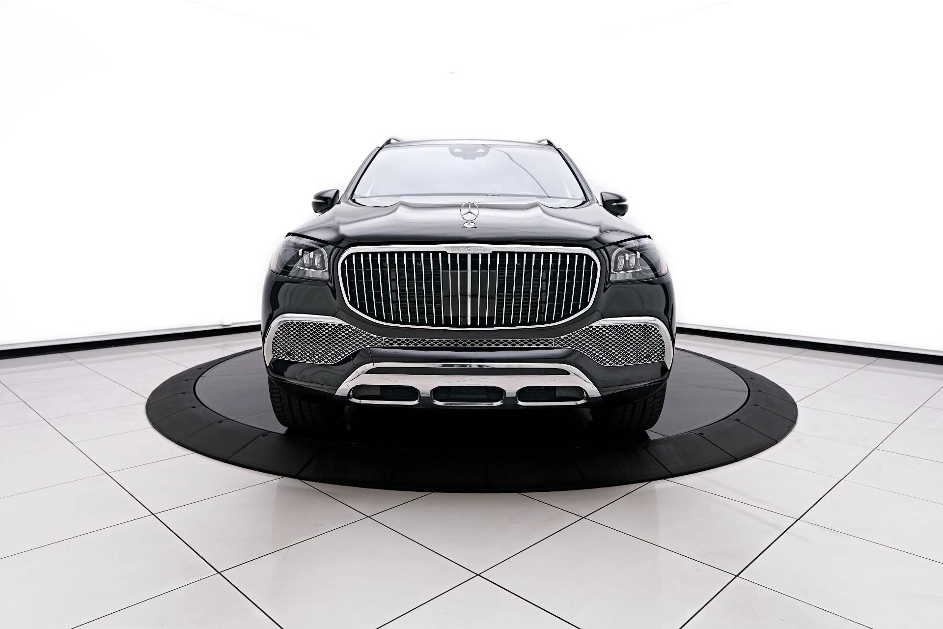 mph015_2097916334_Used_2023_Mercedes_Benz_GLS_Maybach_GLS_600_1762799206_2d9c998e4f