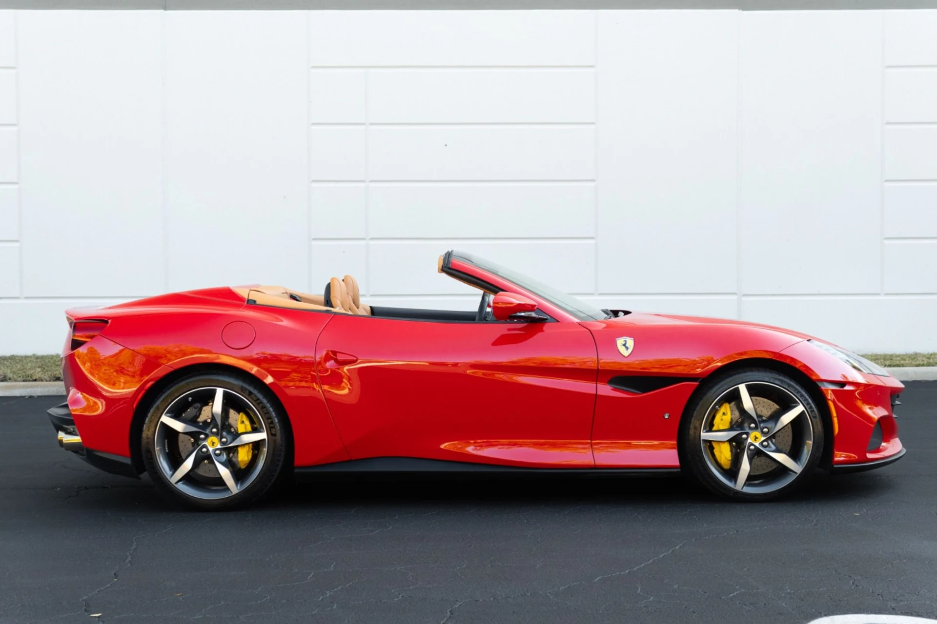 mph015_2107228769_Used_2023_Ferrari_Portofino_M_1770869658_a858b5cabb