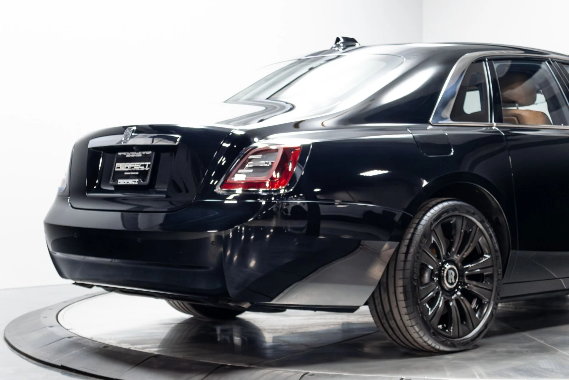 mph015_2107584452_Used_2022_Rolls_Royce_Ghost_1776784973_c79ffa47c0
