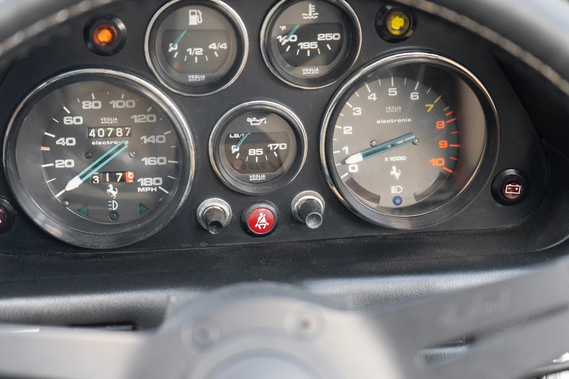 mph015_2107787479_16_8e6eb26b18