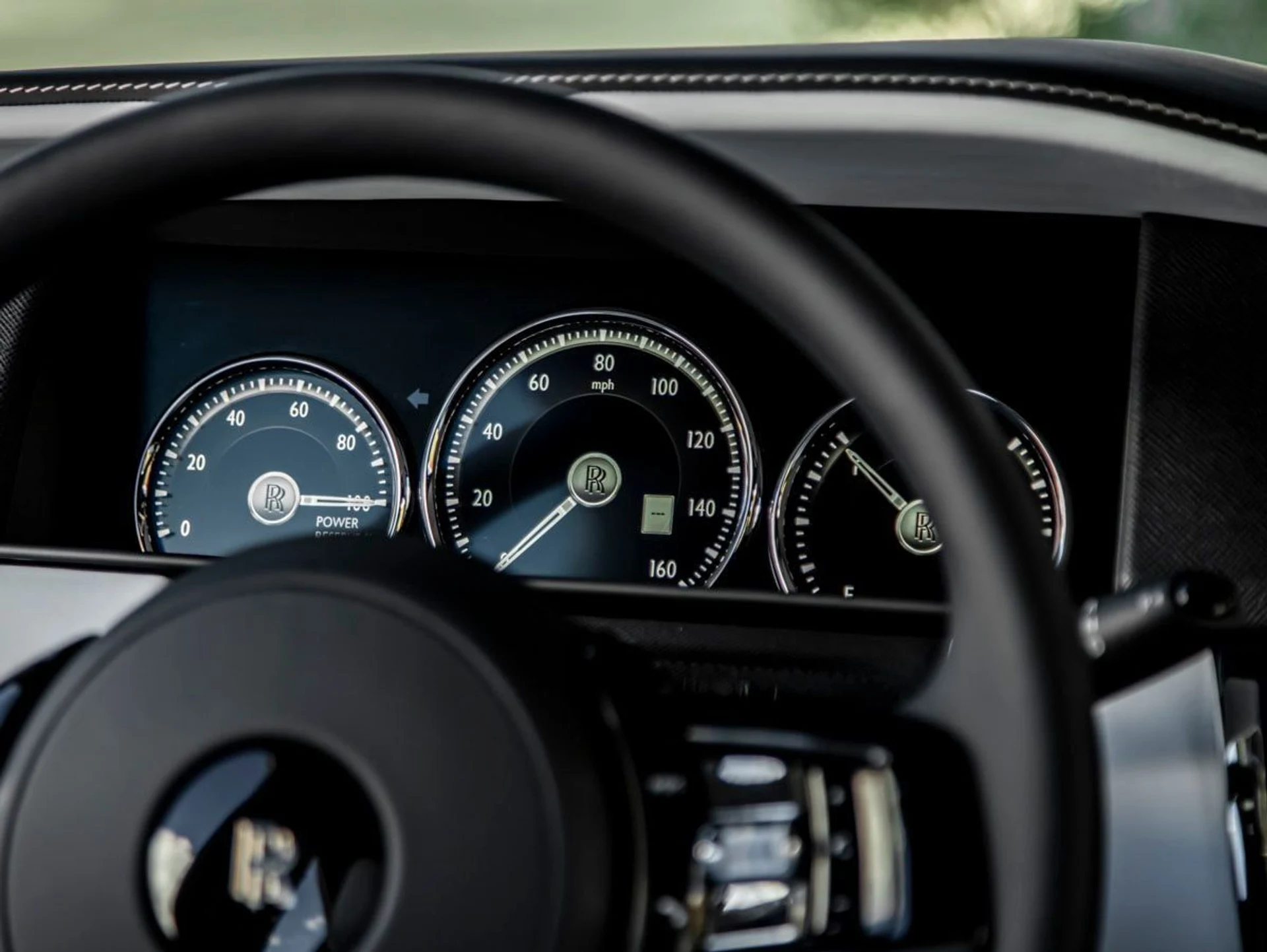 mph015_2114463300_16_361a1e7c62