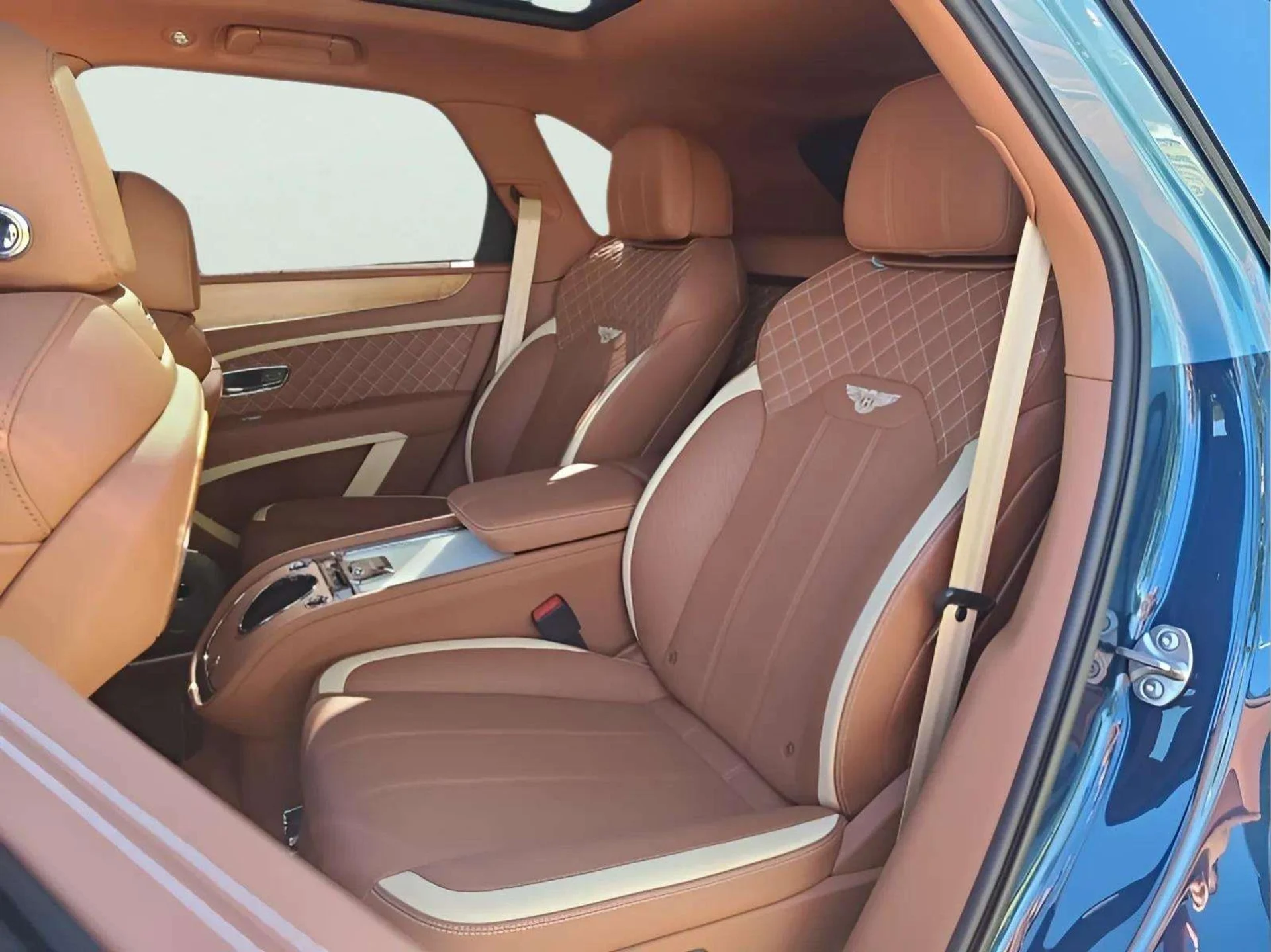 mph015_2120046557_26774cb351aef5ecf935533669616e65_9adac7d4db