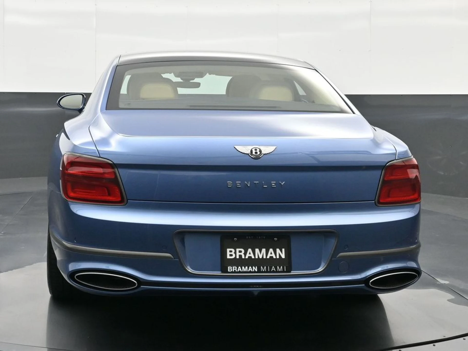 mph015_2123287904_cfa859eadde4e8ff93df1b1265f4fd10x_93ccb0aabe