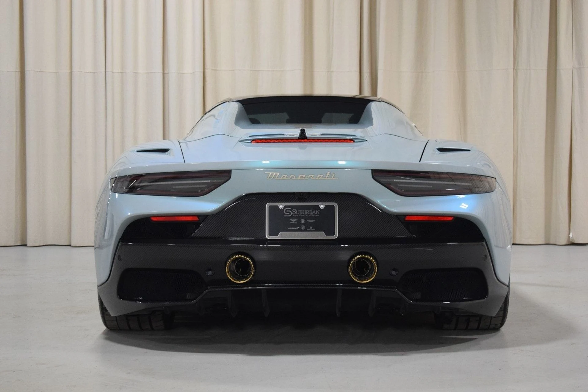 mph015_2124556214_9b11f17bd4e943544a519177210b6a19x_440caf3cc9