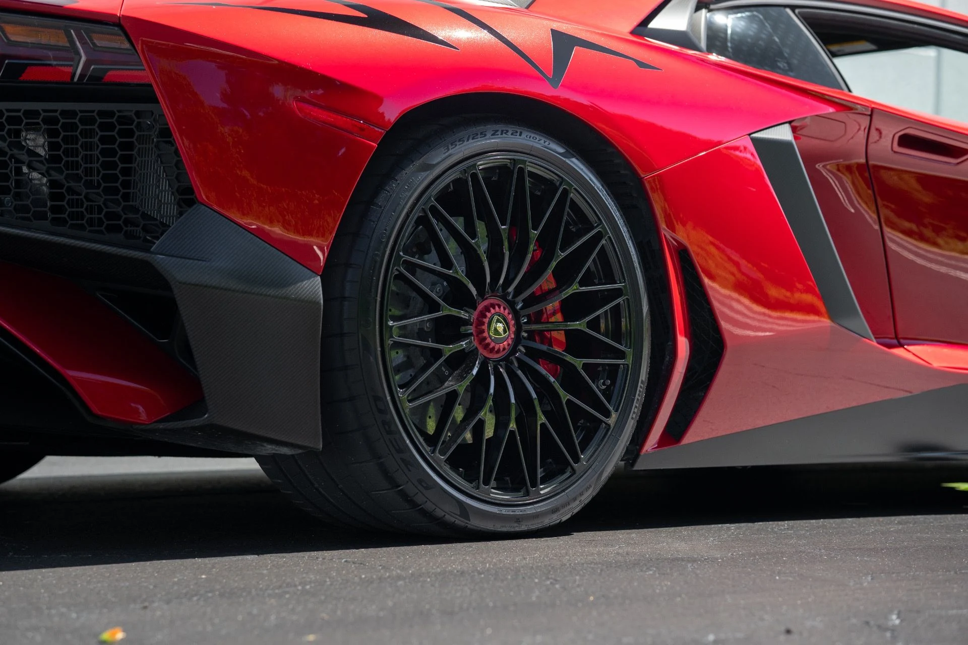 mph015_2124616805_Used_2016_Lamborghini_Aventador_LP_750_4_SV_1760392295_6aab679551