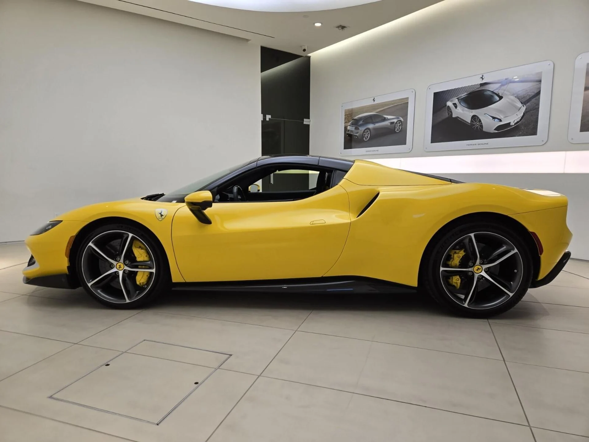 mph015_2132363085_Used_2023_Ferrari_296_GTS_1749124444_01cd5e50a8