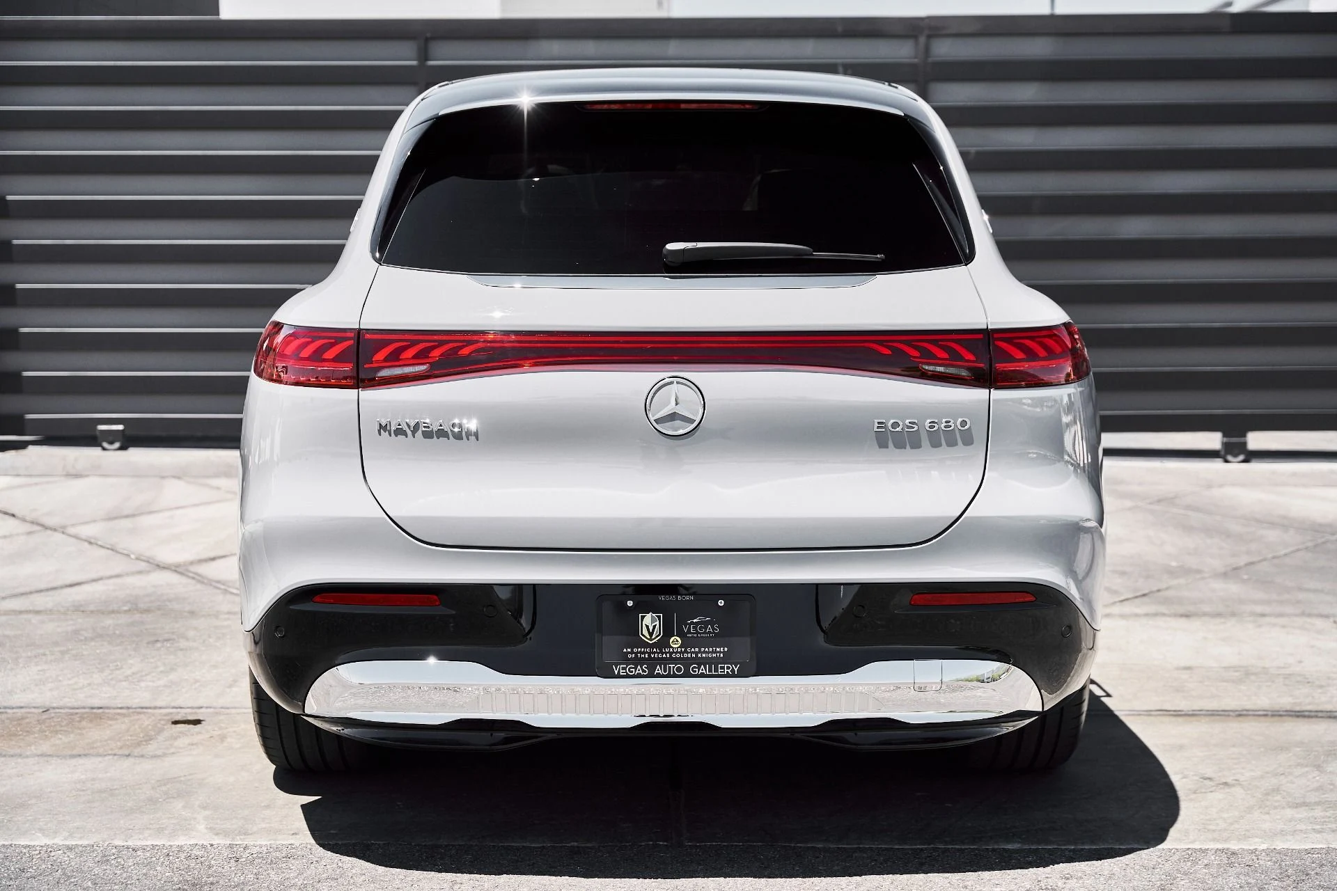 mph015_2133143356_Used_2025_Mercedes_Benz_EQS_Maybach_EQS_680_1779925078_2cc17877dd