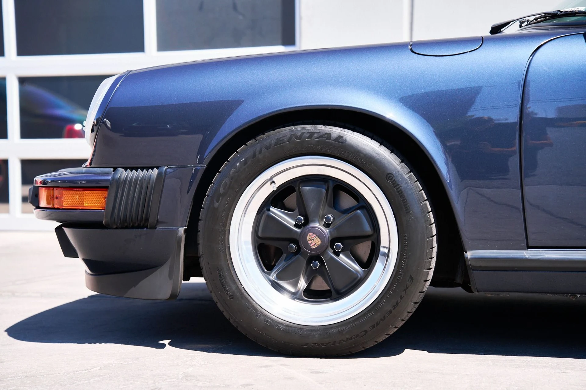 mph015_2135653069_Used_1988_Porsche_911_Carrera_1745954196_c618233b75
