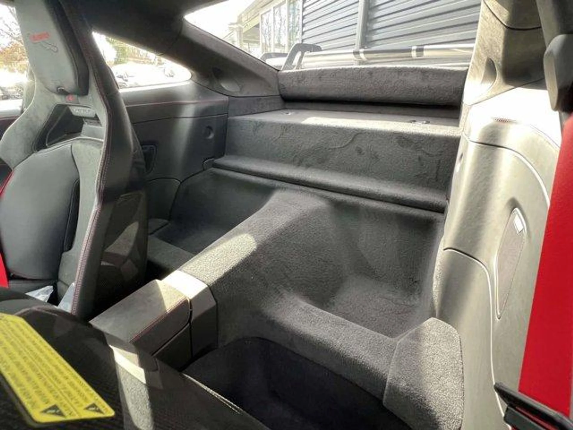 mph015_214406187_odo_Iush_XEK_60_KI_6_F27x4s_wc_Oi_U_fe9c89895a