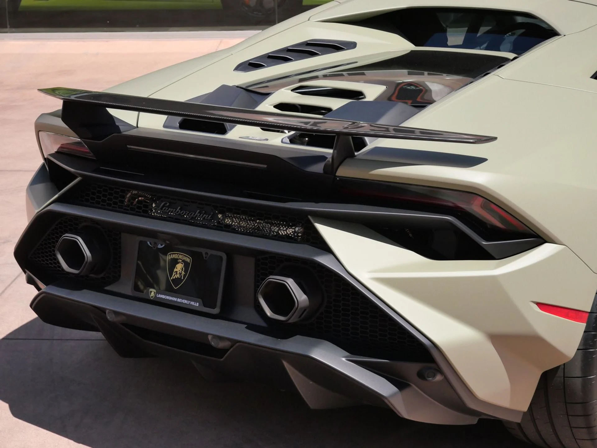 mph015_2148137352_bdd95a3d84fbf77959a786a7ecc15f88x_dd877e66a1