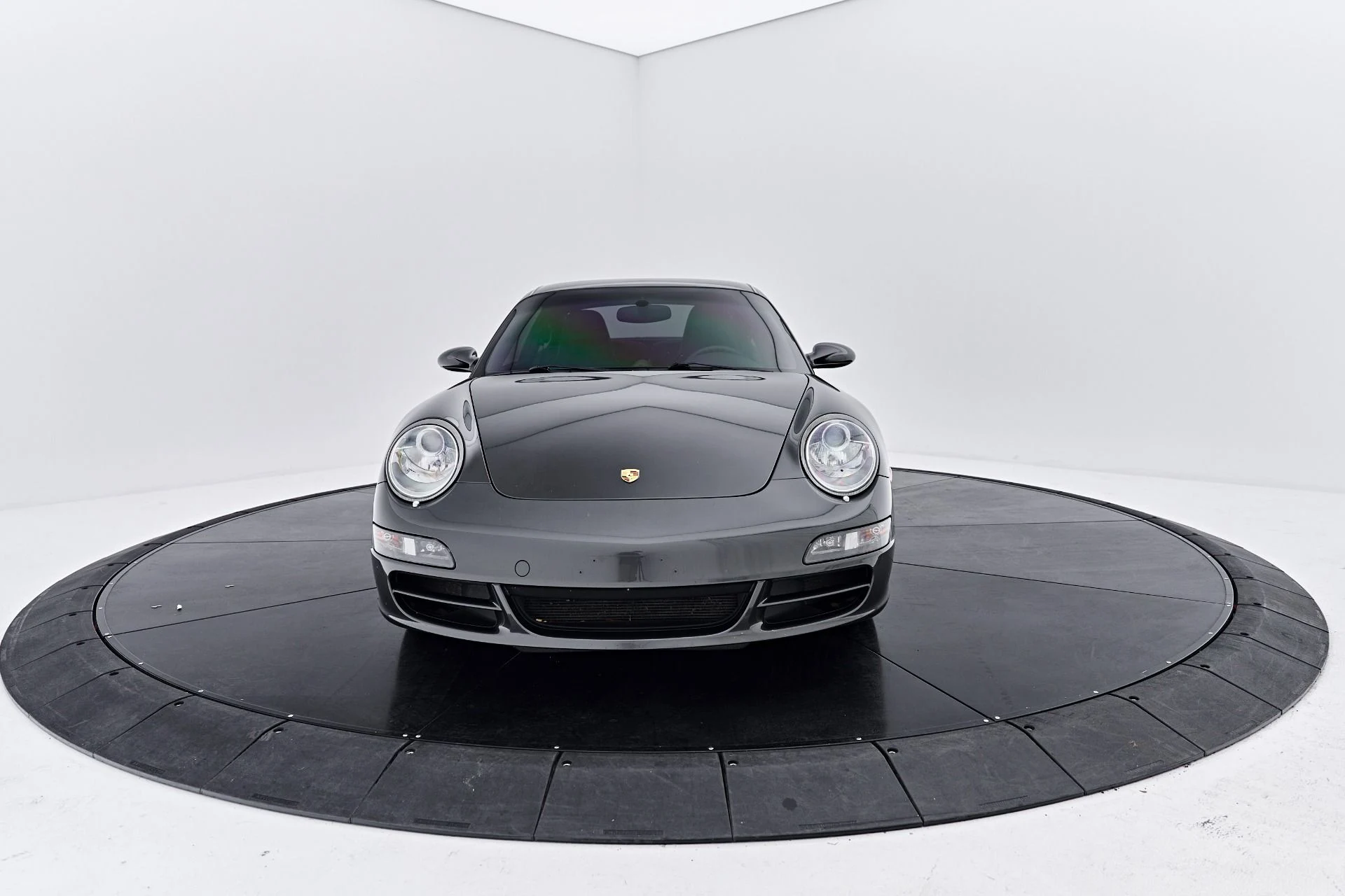 mph015_2150124487_Used_2005_Porsche_911_Carrera_S_1791837274_35196c5af6