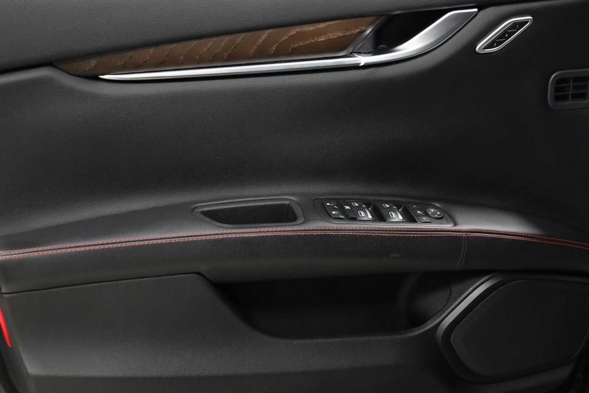 mph015_2153586921_6021297a8725d20c1b9d932c25d43018_d32c53782d