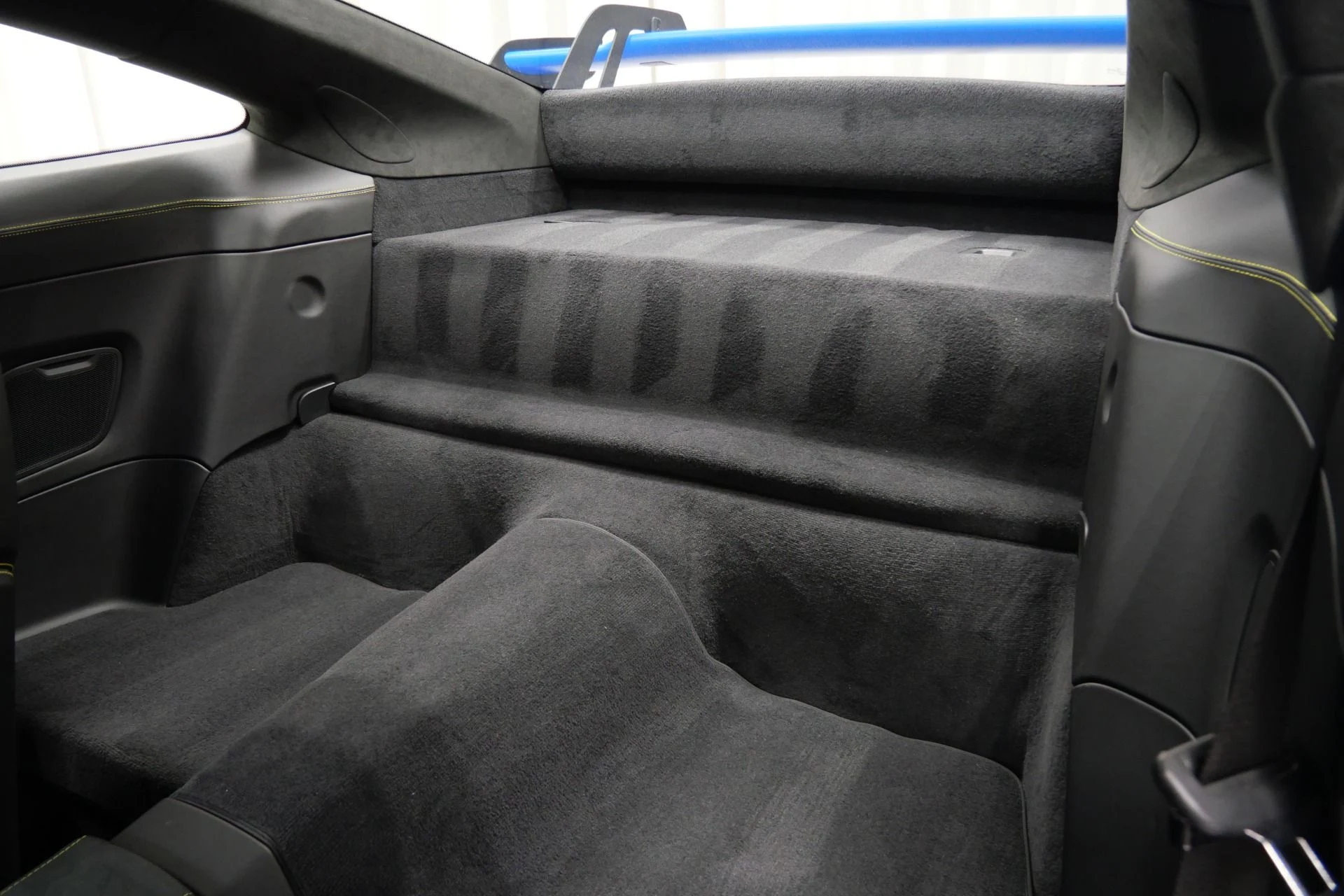 mph015_2153685678_Used_2022_Porsche_911_GT_3_Full_Matte_PPF_Carbon_Roof_and_Mirrors_Yellow_Deviating_Stitching_1760037912_9114631d76