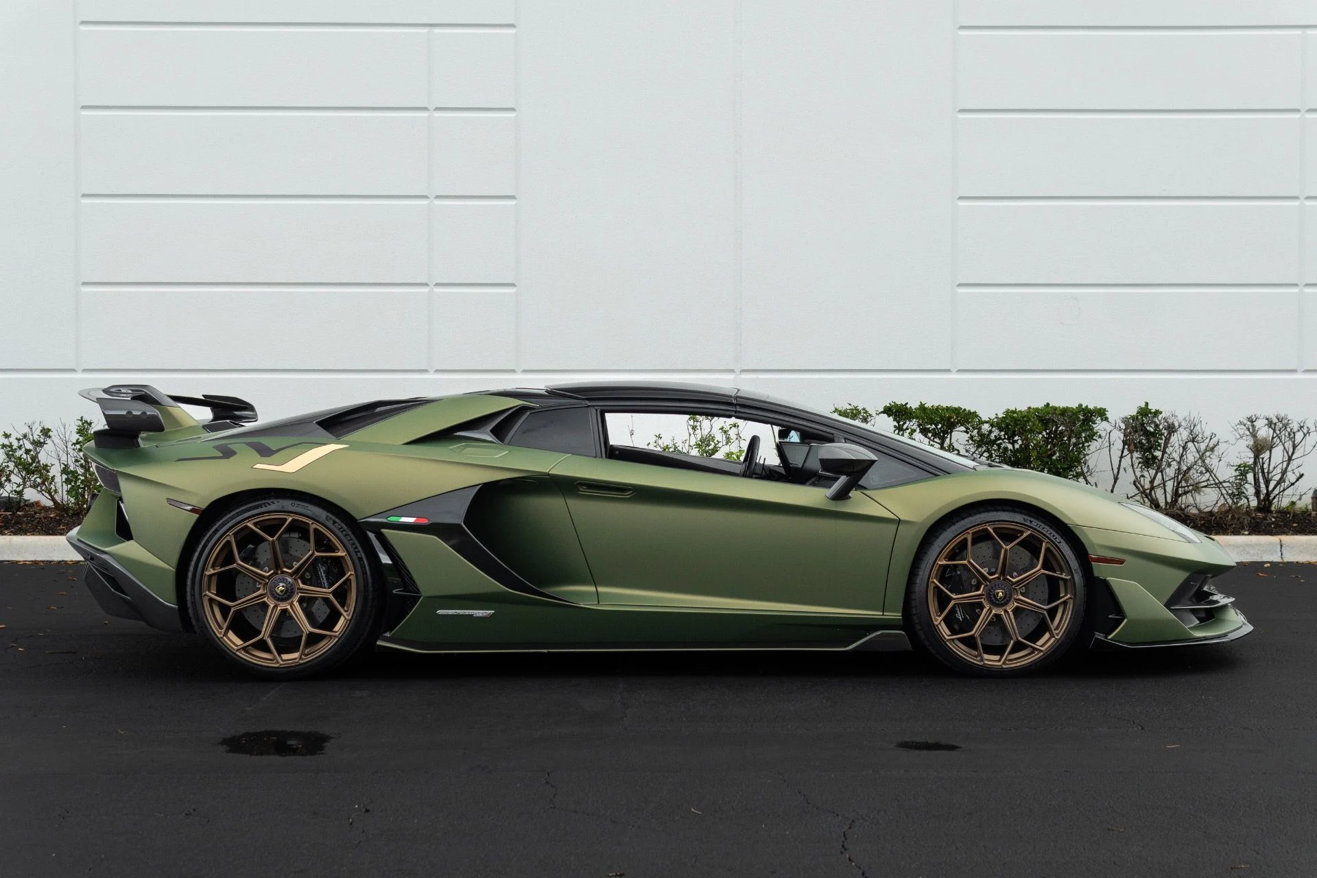 mph015_215761090_Used_2021_Lamborghini_Aventador_LP_770_4_SVJ_Roadster_1773716701_2f268a9930