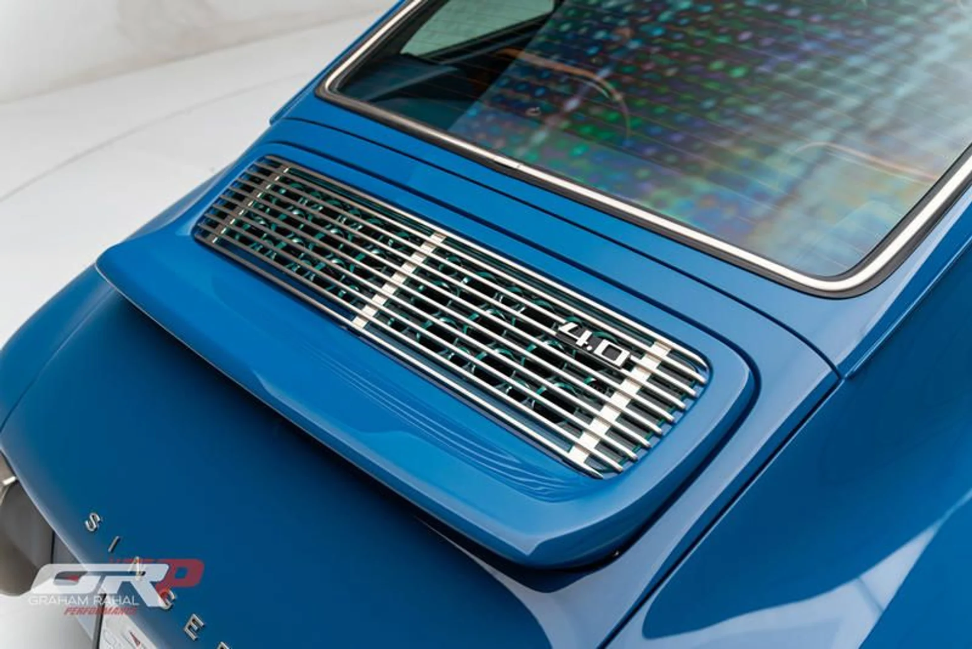 mph015_2185445237_B2569_A90_FB_25_4173_A0_D1_F91_F1_F27_D4_EE_9e3c4dbaf8