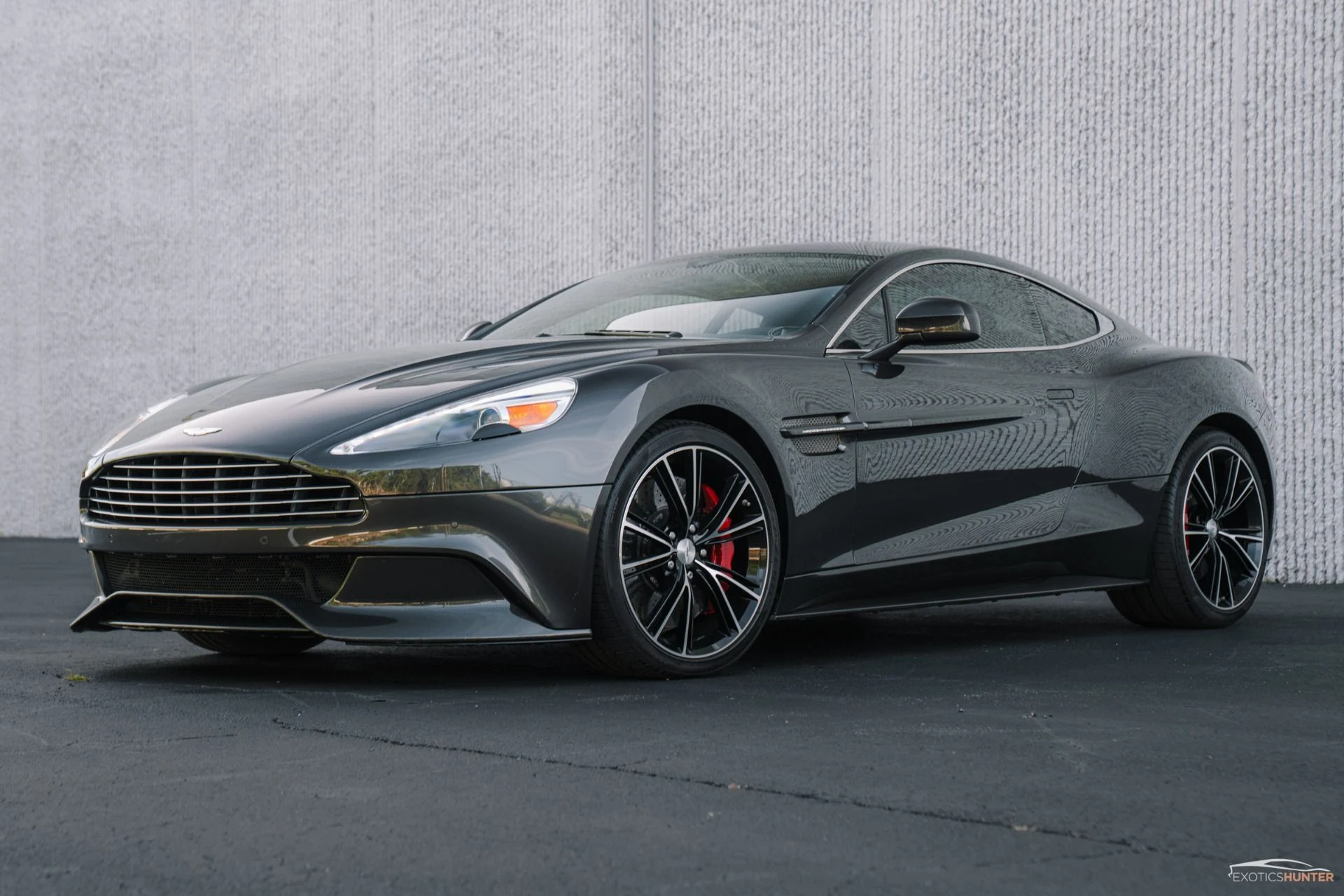 mph015_2186280625_Used_2014_Aston_Martin_Vanquish_Carbon_Everything_1754011458_547ab7bd3c