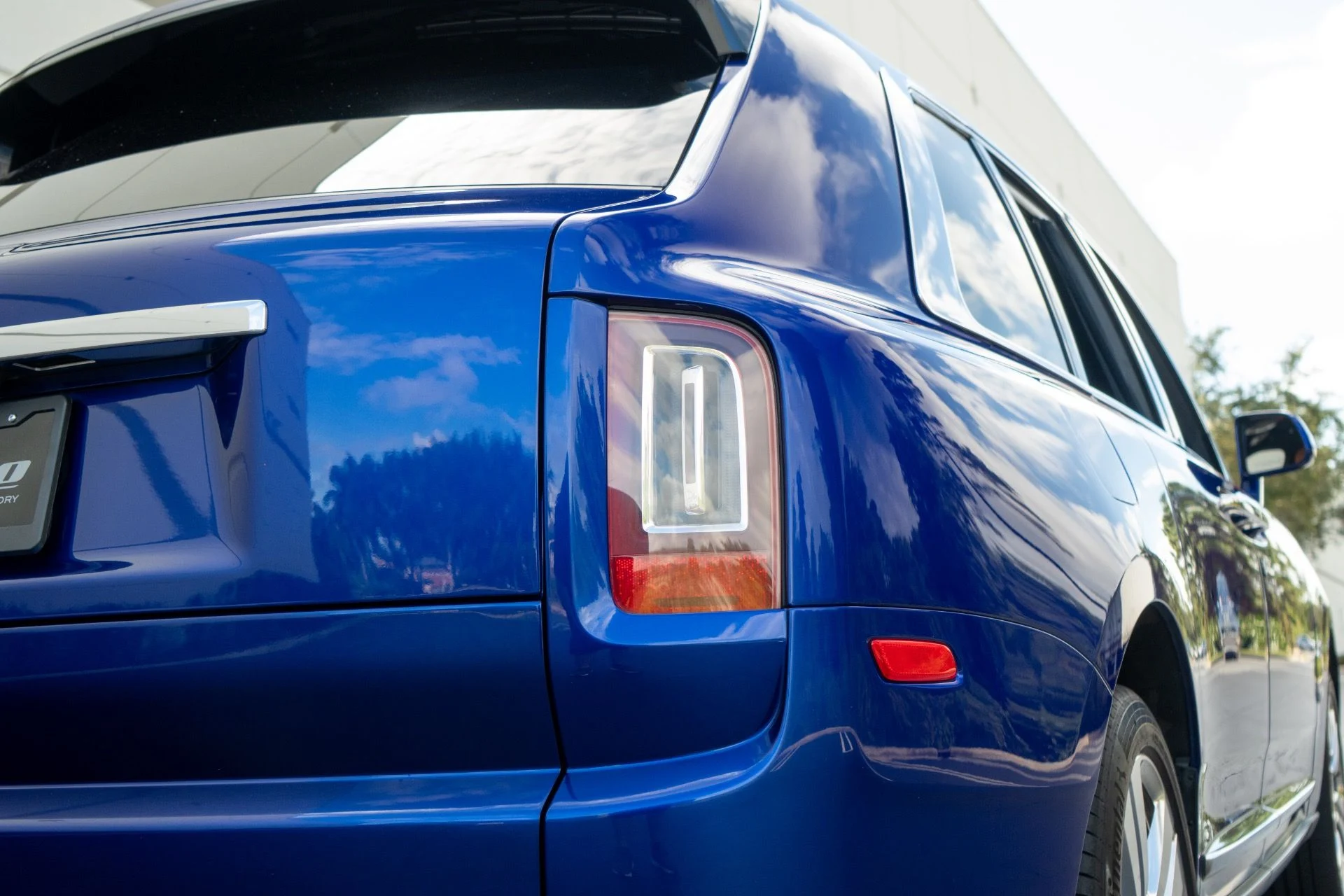 mph015_219036376_Used_2019_Rolls_Royce_Cullinan_1764189669_b5837cfcf6