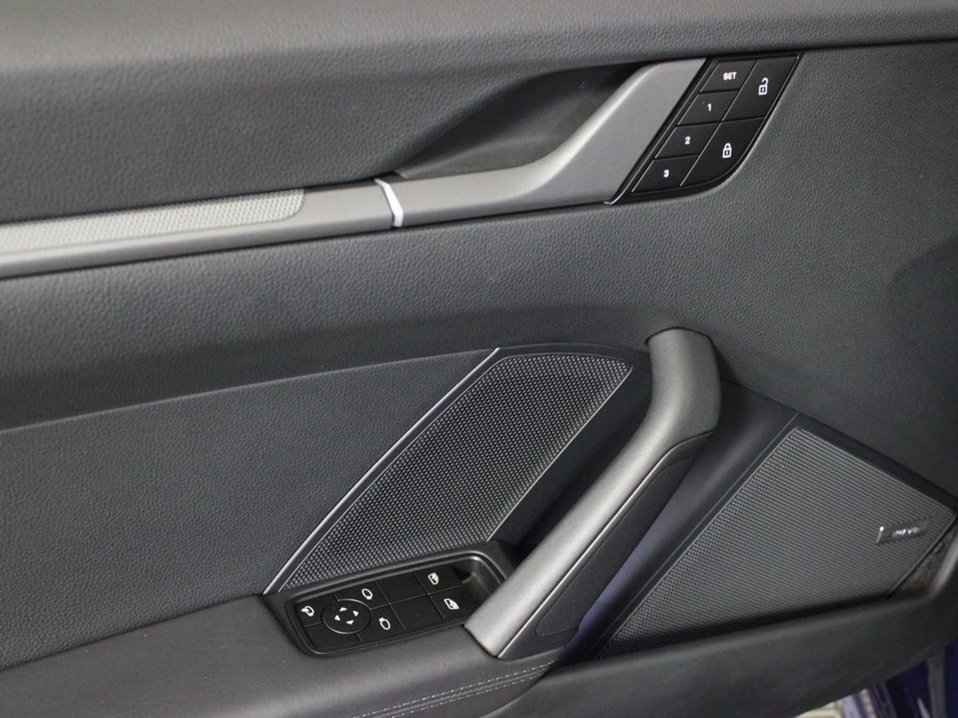 mph015_2192517882_16_e4dccc45c2