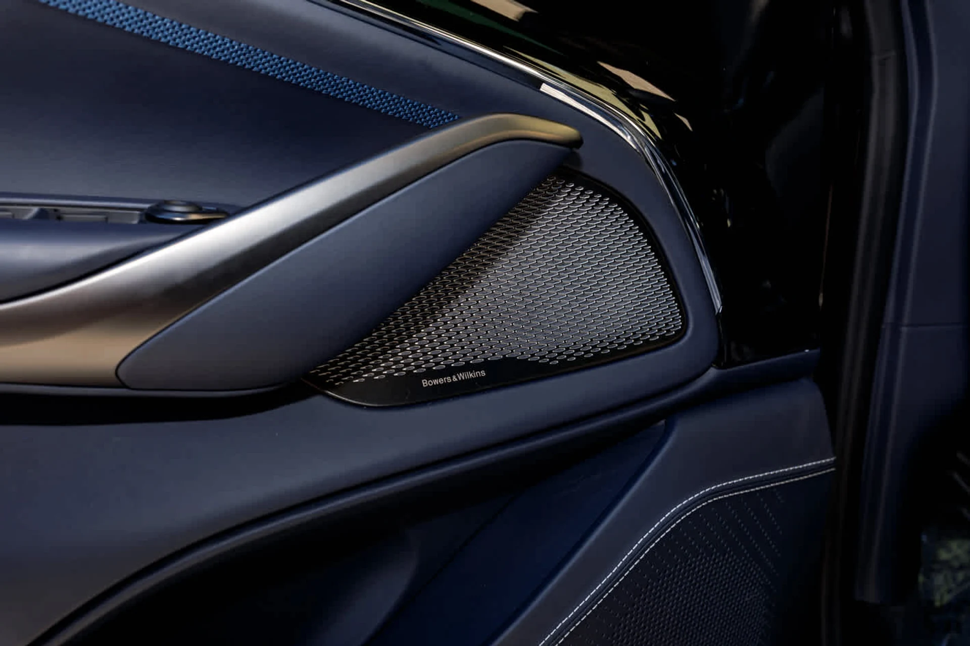 mph015_2195209365_16_d489919d3c