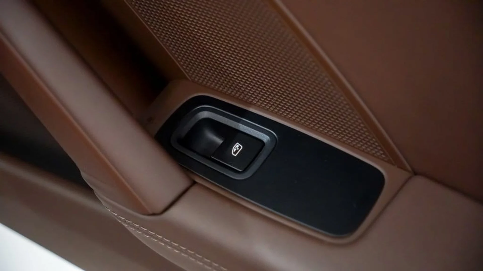 mph015_2196184997_24a794981989c7d7fcaeffbf27b9ebf4x_aecf1ff207