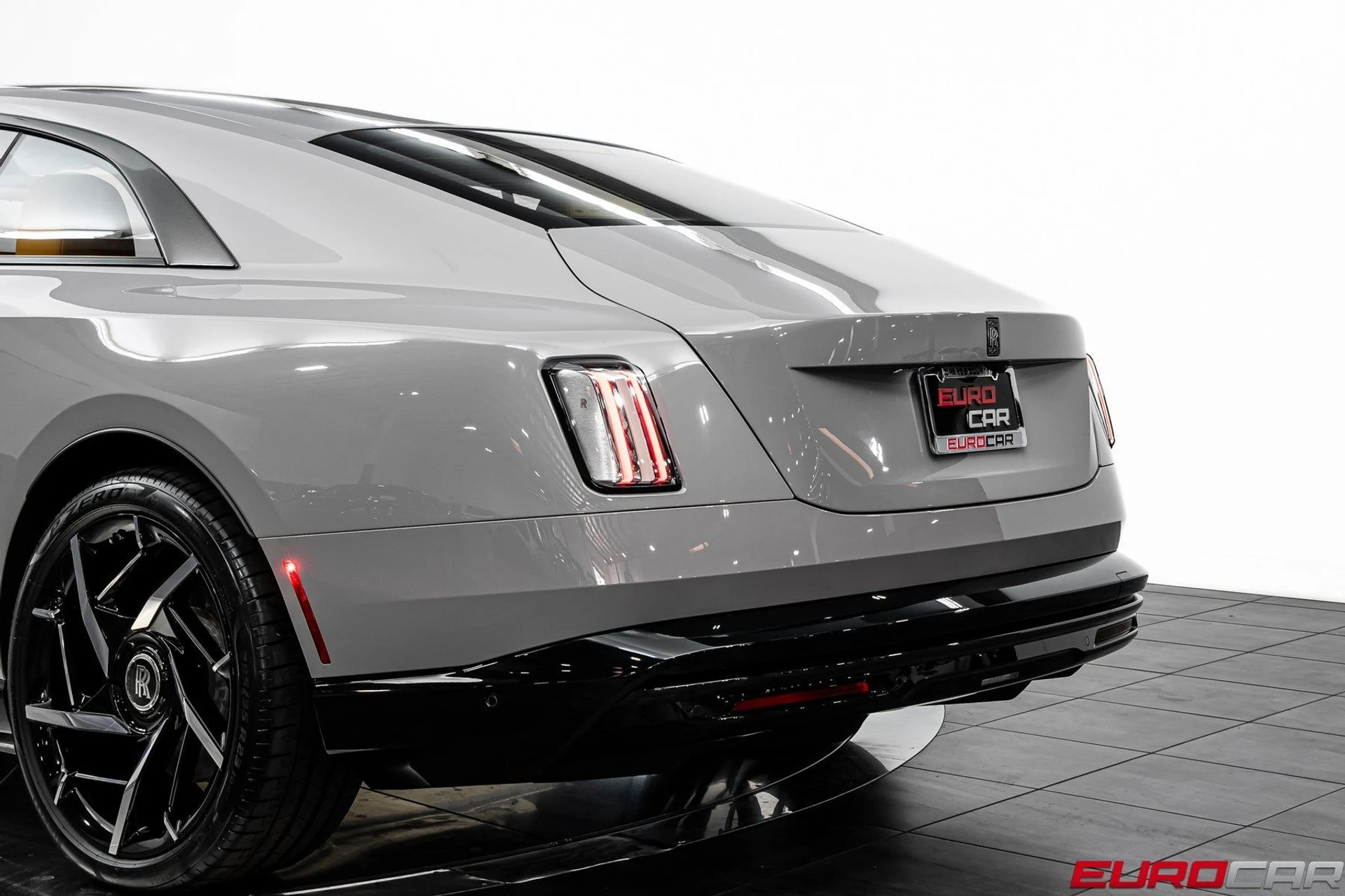 mph015_2197806787_image_16_6f0084dc55