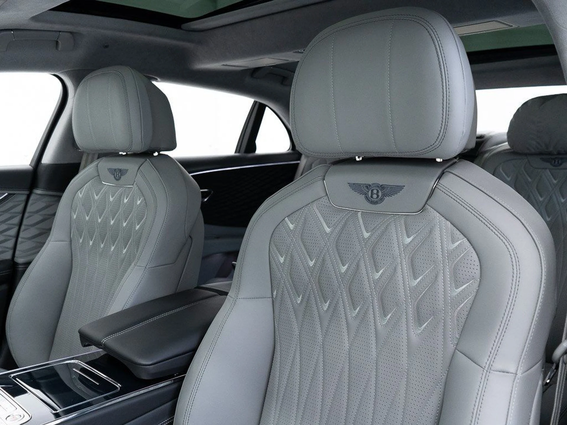 mph015_2204680189_69f62a41330f3720535d1f5eda671502_452d3dc17d