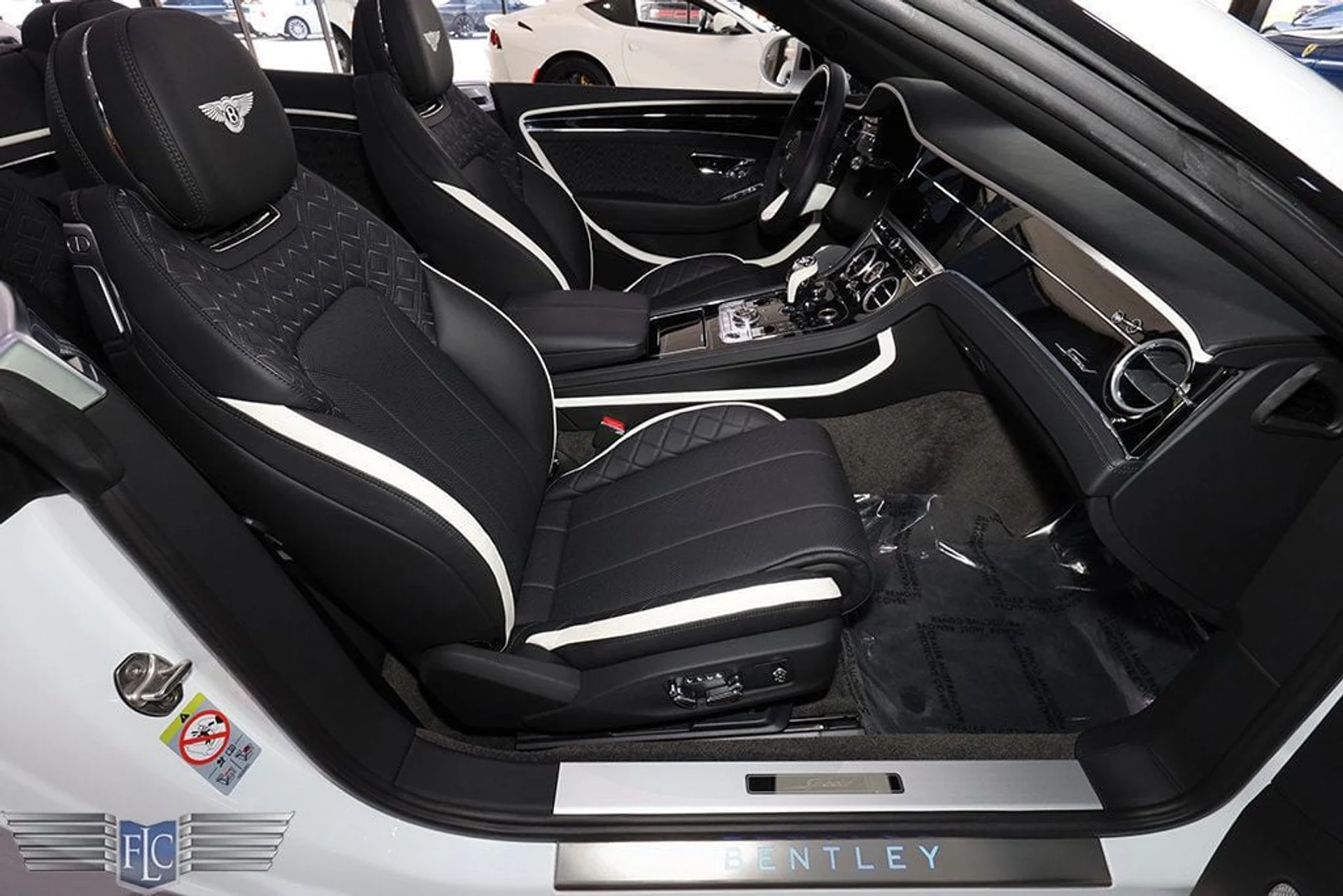 mph015_2206492994_used_2024_bentley_continental_gtspeedconvertible_6305_22967933_16_1024_e4122067a0