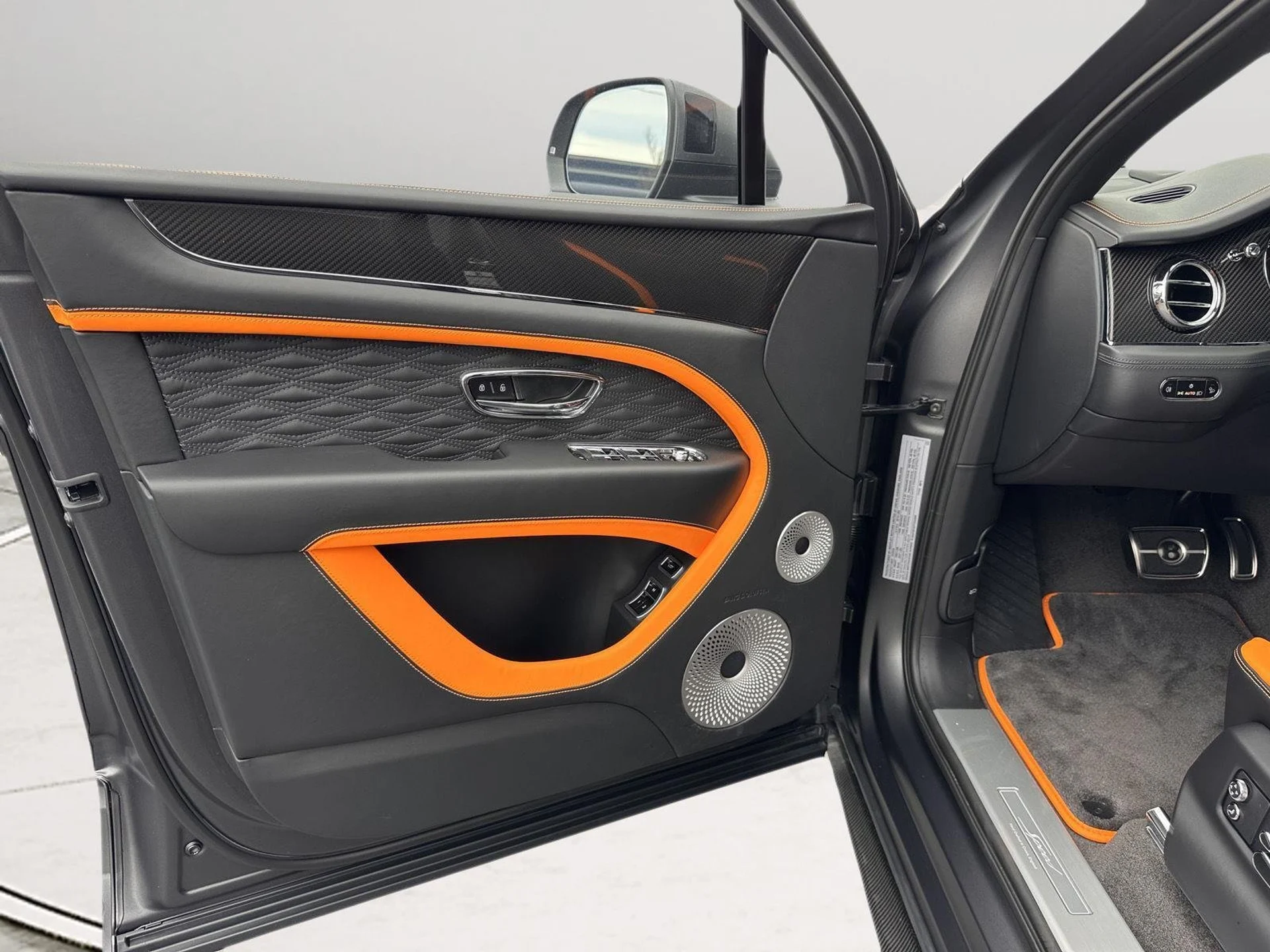 mph015_2208862484_1e37678b6f31e97b29efd06af7a7fa81_914a35a75f